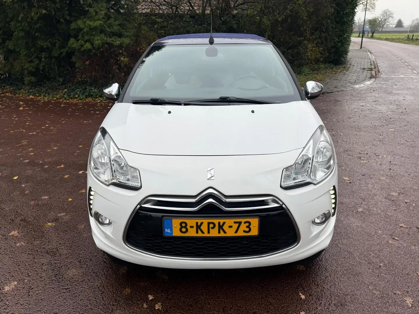 Citroen DS3 Cabrio 1.2 VTi So Chic Navi / Airco / led / pdc / Wit - 2