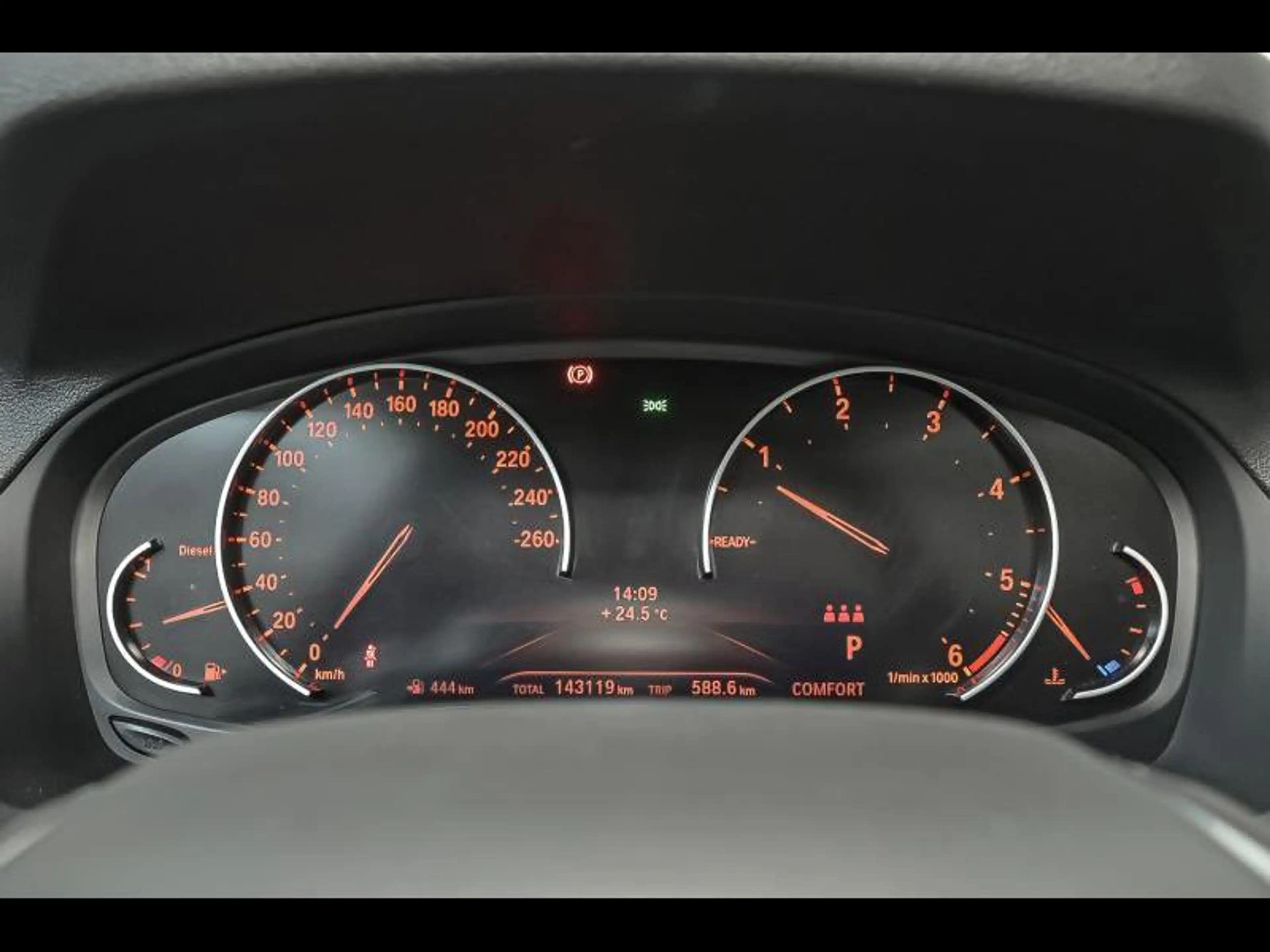BMW X3 sDrive18d - xLine — photo 10