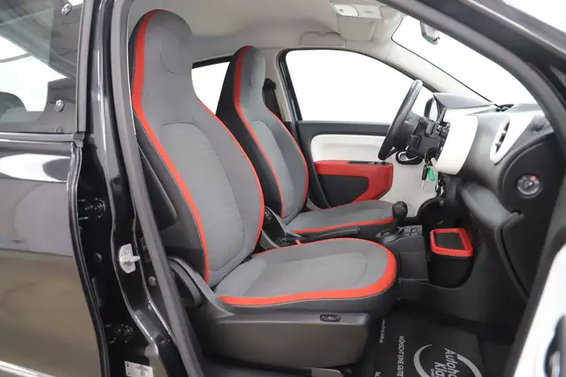 Renault Twingo view 10