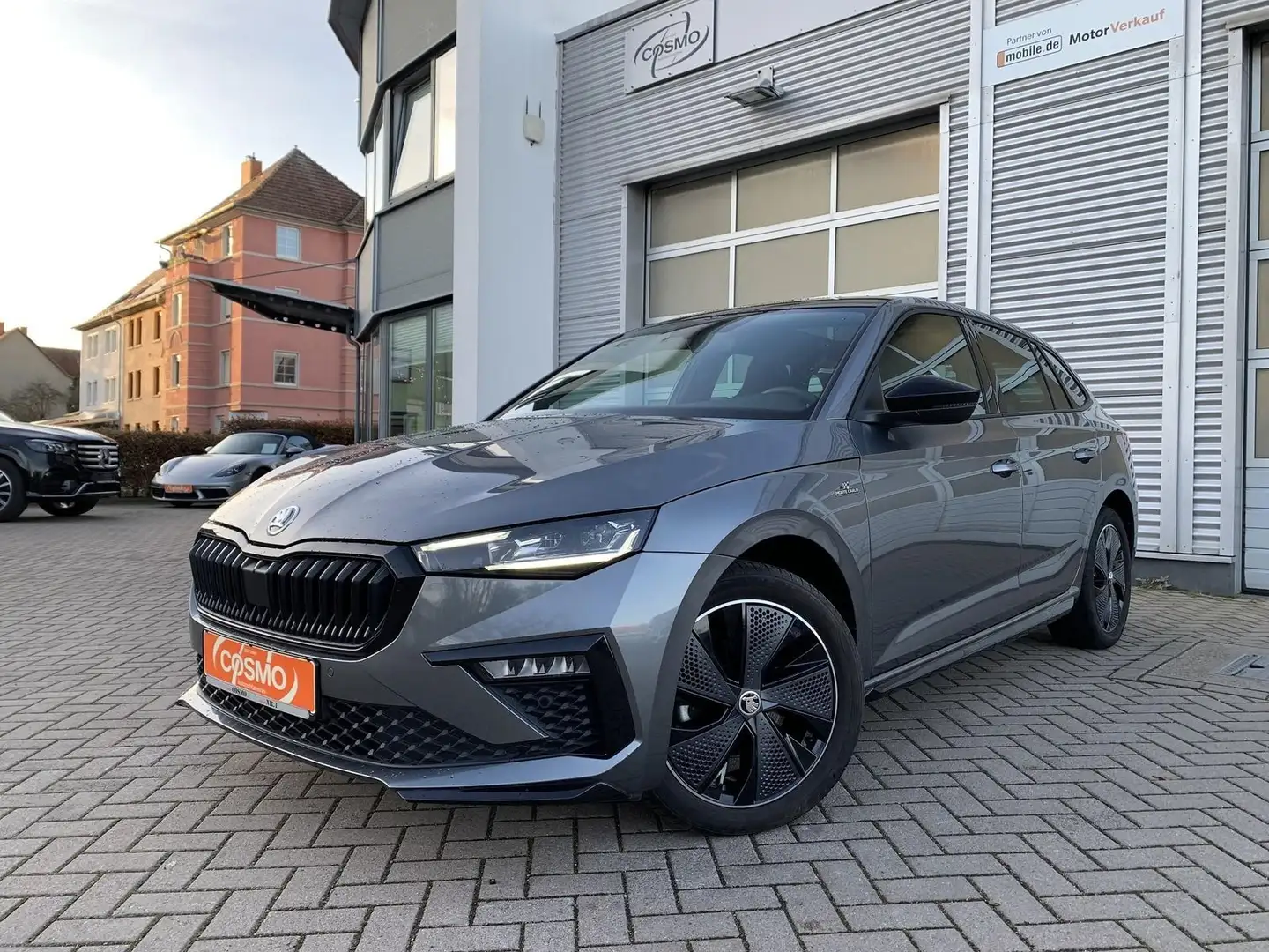 Skoda Scala 1.5TSI Monte Carlo Matrix+Navi+Pano Grau - 1