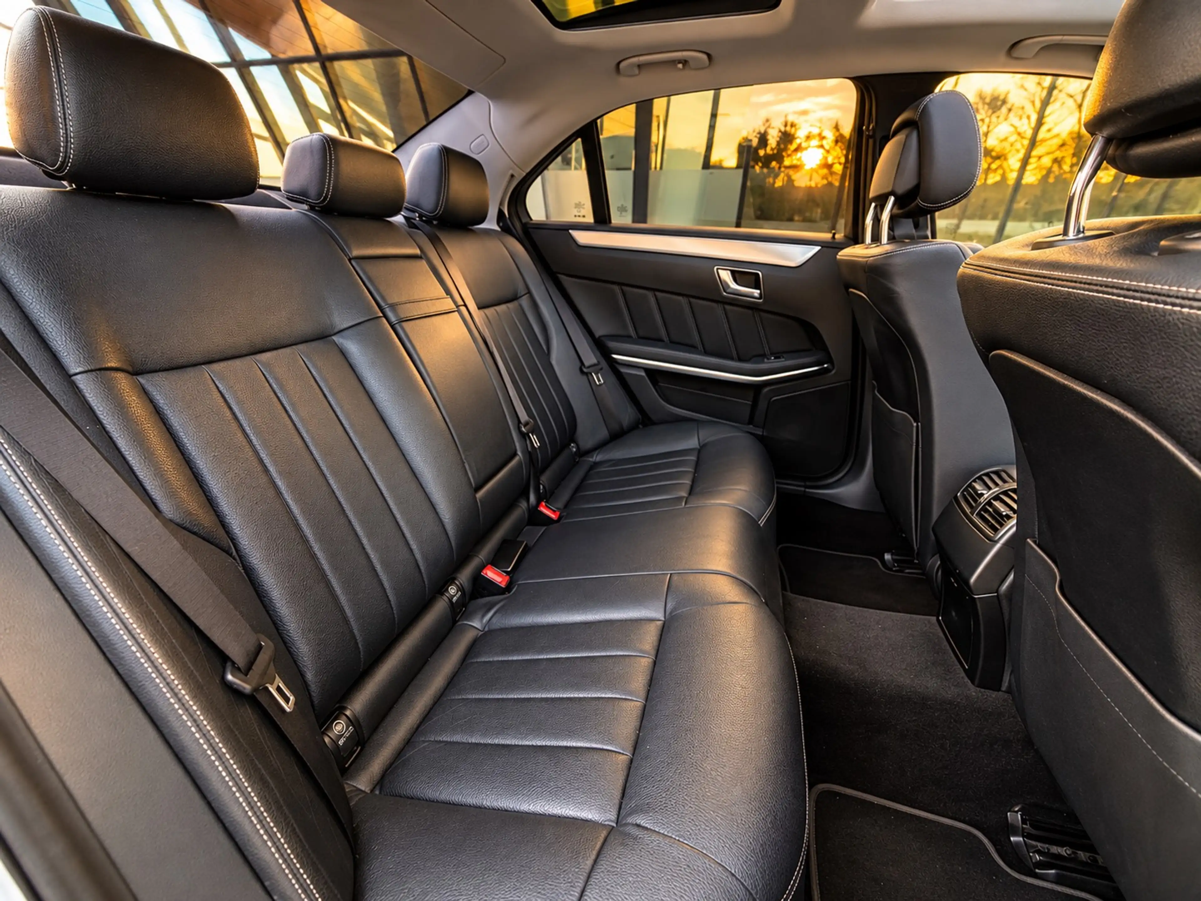 Mercedes-Benz E 220 BlueTEC 'Edition E' // Euro 6 // Toit Pano // — photo 14