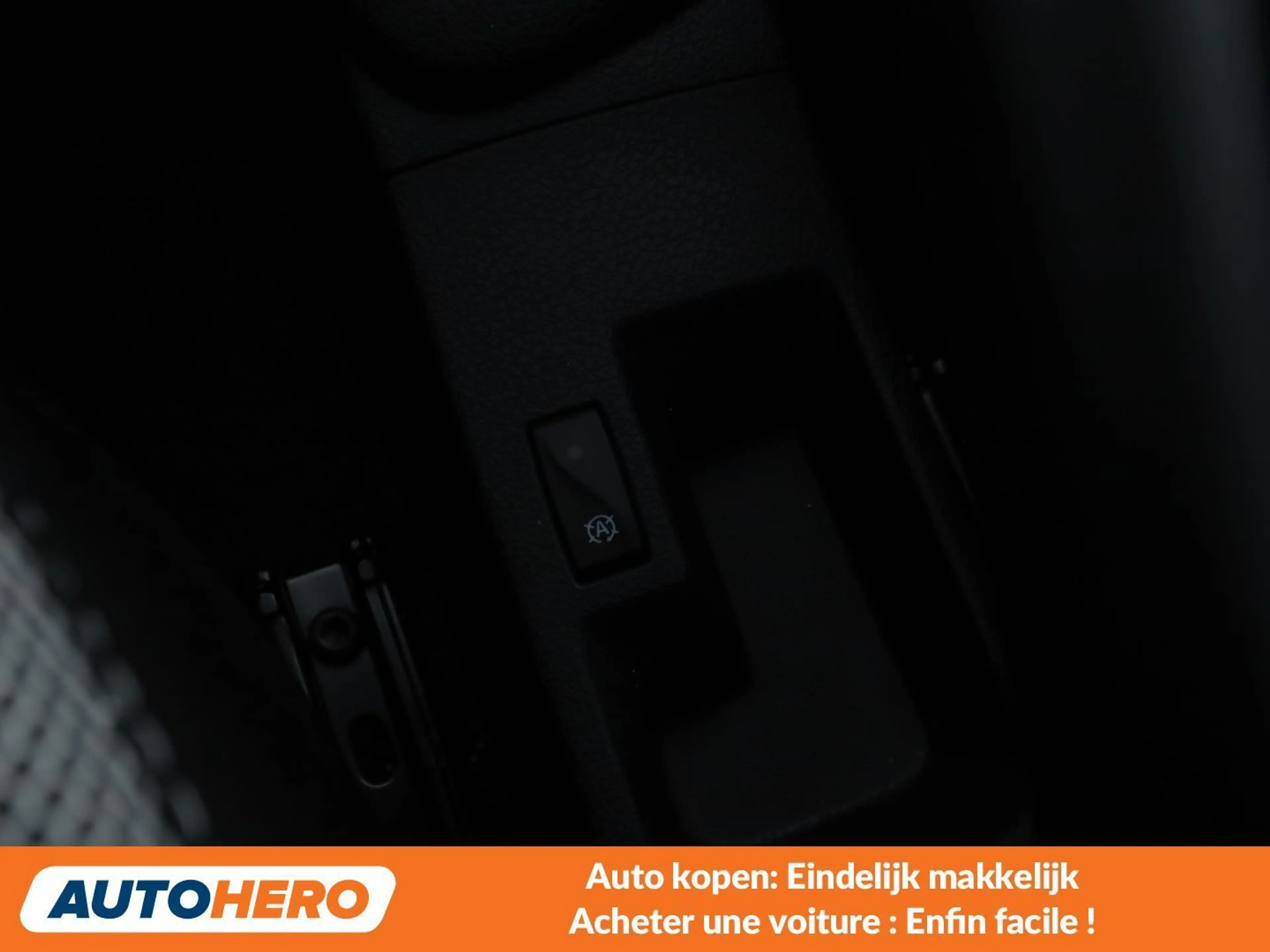 Dacia Sandero 0.9 TCe Stepway Prestige — photo 12