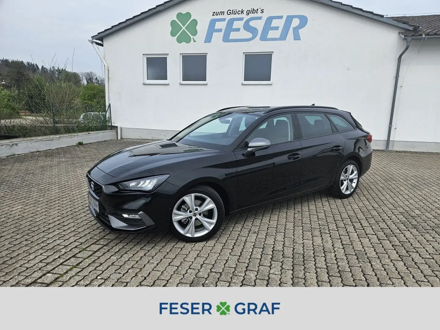 SEAT Leon Sportstourer FR 1.5 eTSI DSG ACC KAMERA SHZ+LHZ Zwart - 1