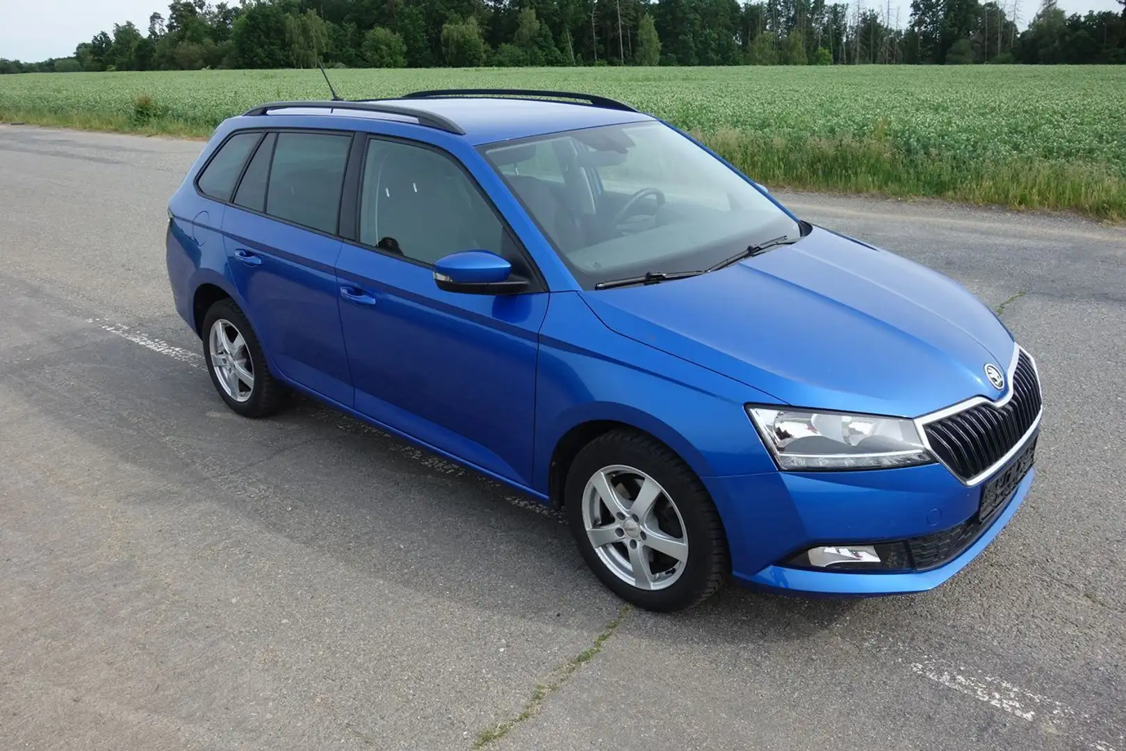 Skoda Fabia Combi Ambition 1,0 TSI Carplay-PDC-Sitzhzg. Blau - 2