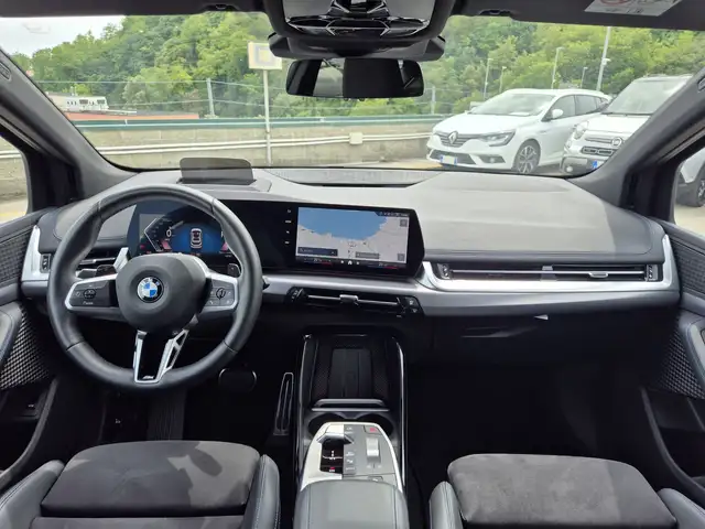 BMW 2 Series view 8