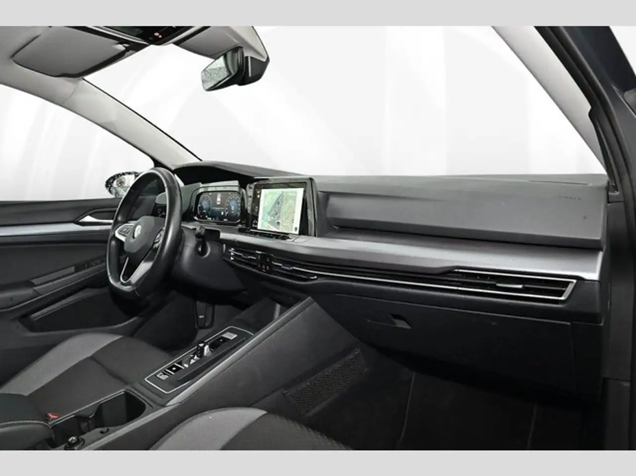 Volkswagen Golf VIII 2.0 TDI DSG Active 10