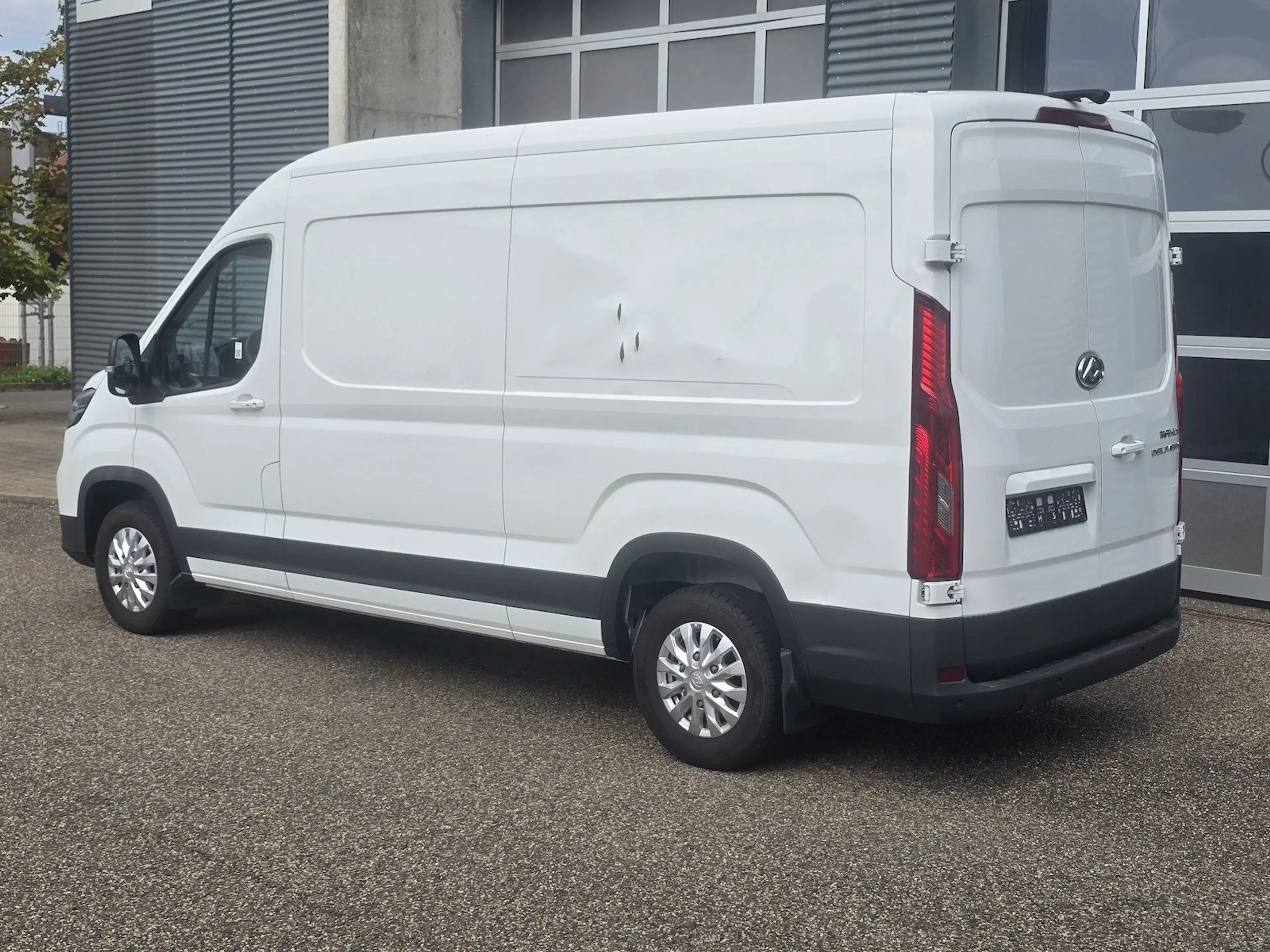 Maxus Deliver 9 L2H2 3,5t Klima Kamera — photo 4