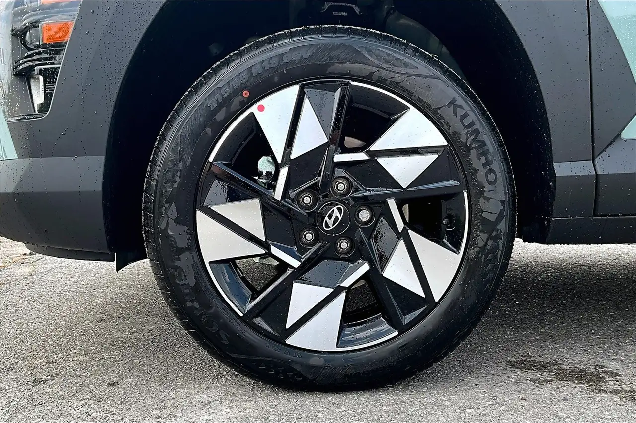 Hyundai KONA снимка Hyundai KONA