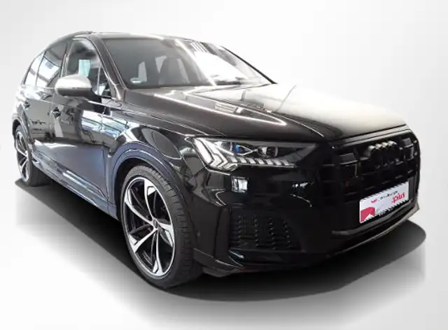 Audi SQ7 view 9