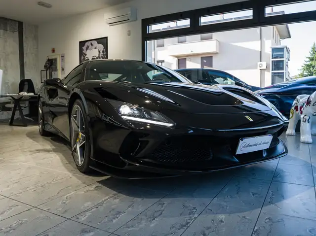 Ferrari F8 Tributo F8 Tributo Coupe 3.9-SOLLEVATORE-CARBON-NAZIONALE!