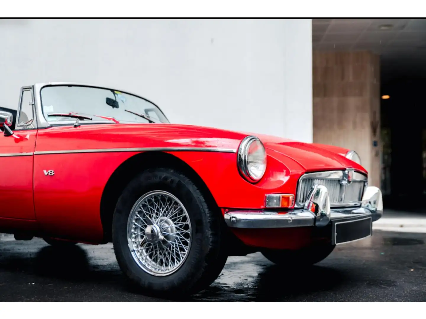 MG V8 Rouge - 2
