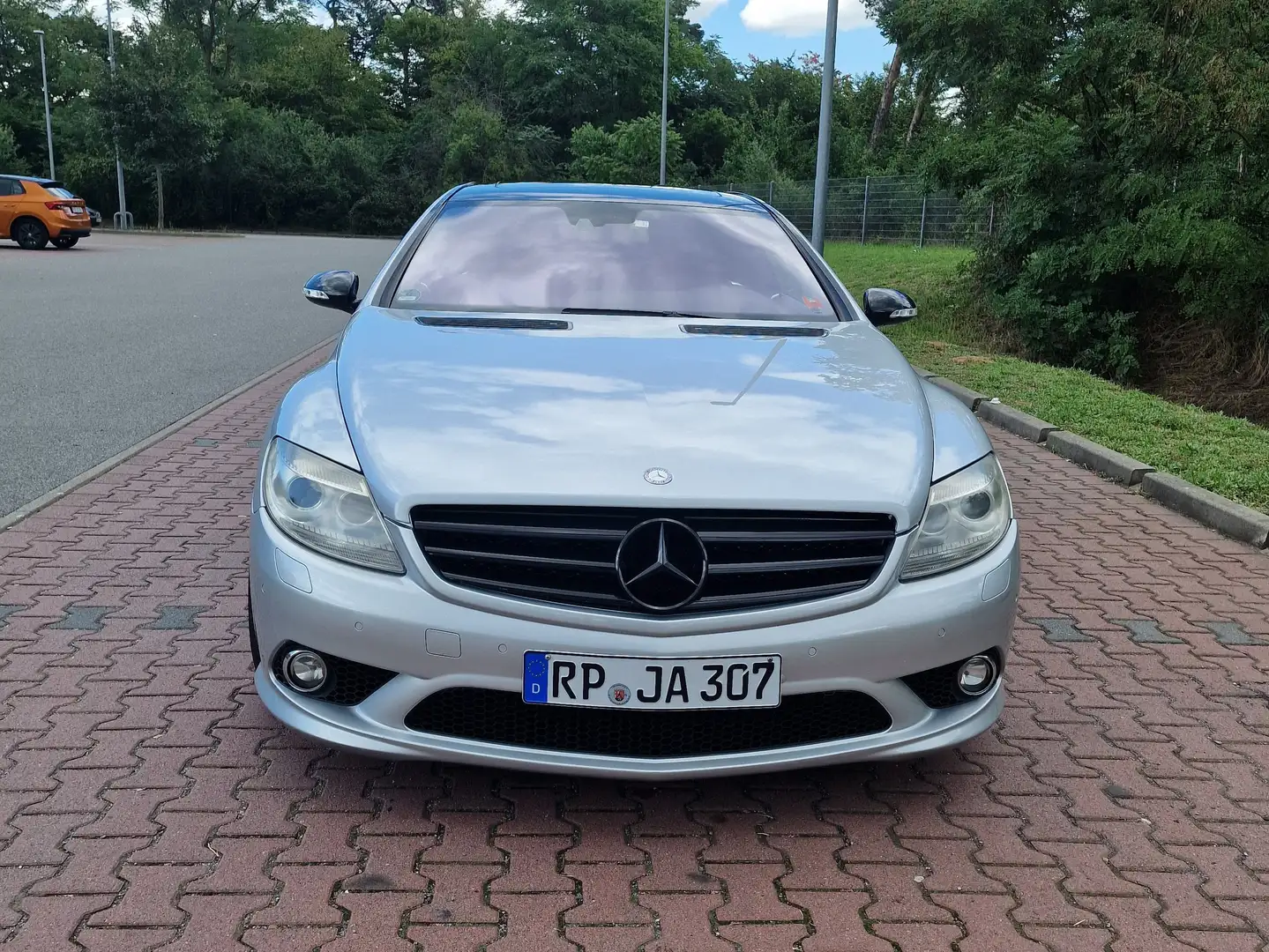 Mercedes-Benz CL 500 7G-TRONIC Silber - 2
