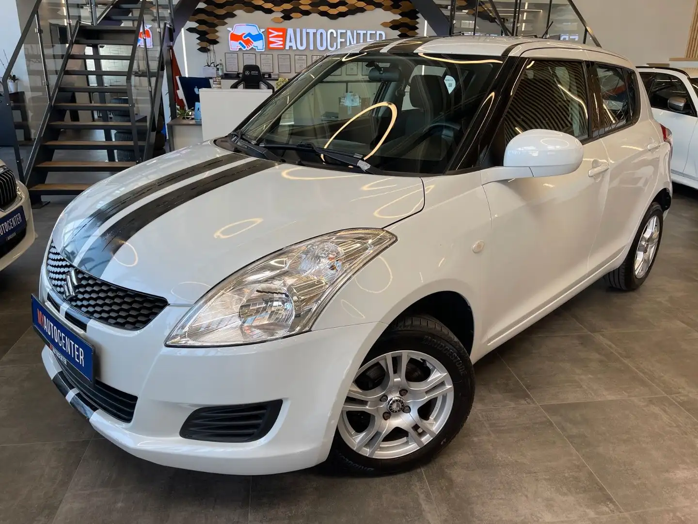 Suzuki Swift Club 4x4 *1.Hand*Top Zustand* White - 2