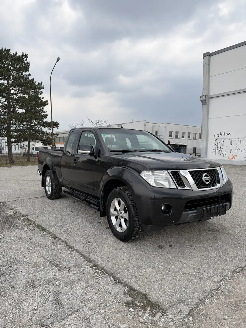 Nissan Navara - 2