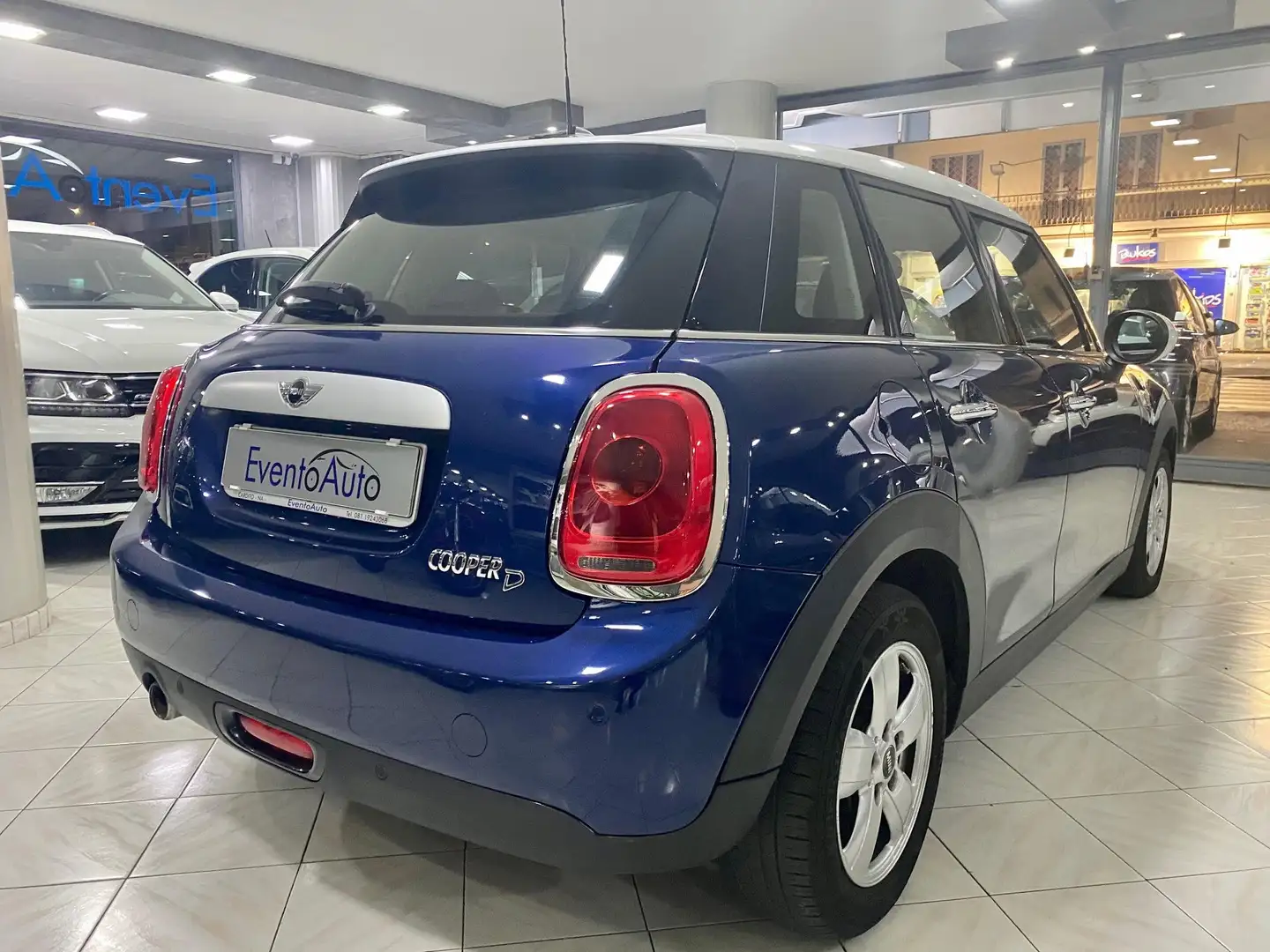 MINI Cooper D Mini IV F55-F56 2014 1.5 Business 5p auto Blu/Azzurro - 2