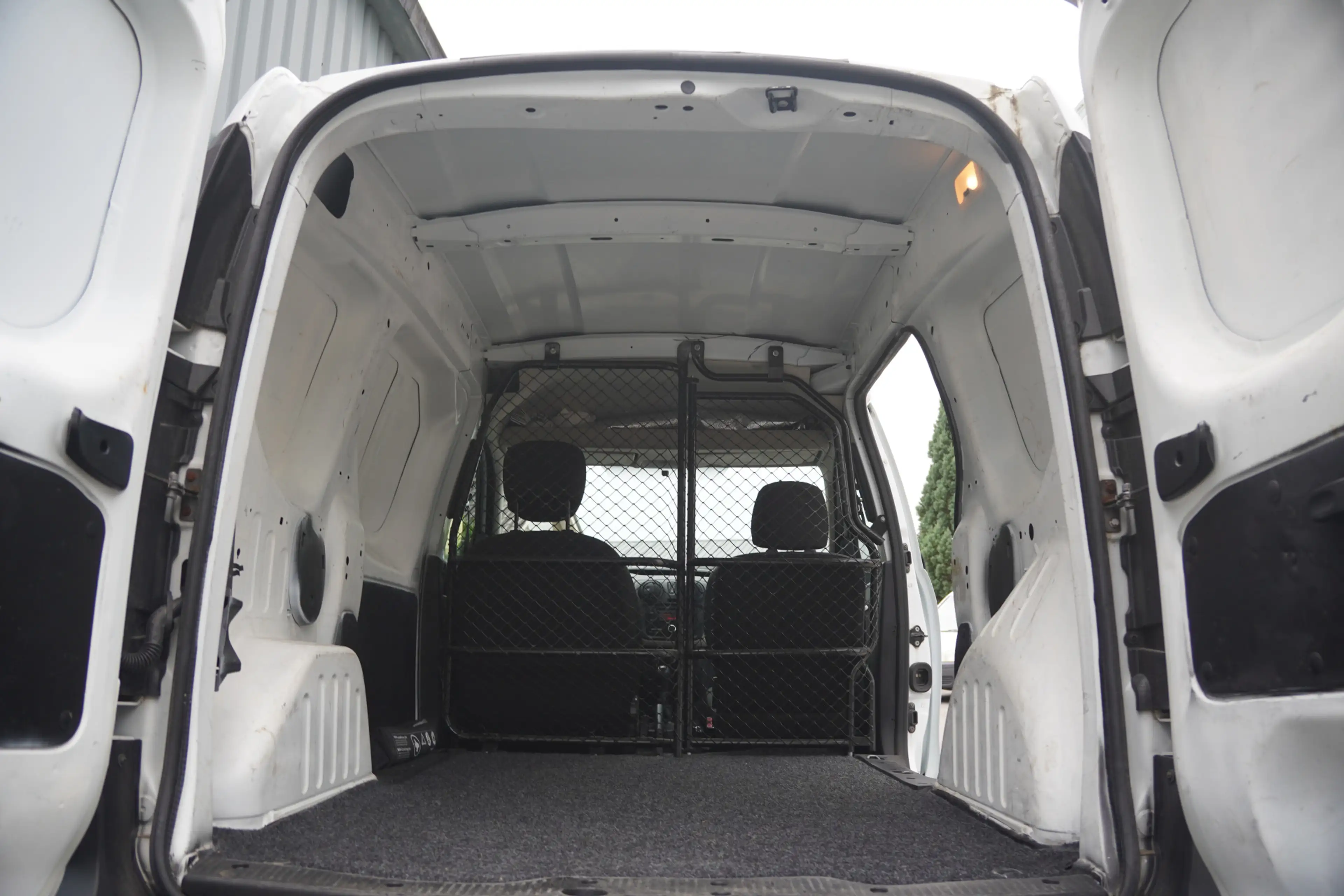 Dacia Dokker 1.6 MPI, AIRCO, TREKHAAK, BTW-VRIJ / MARGE — photo 11