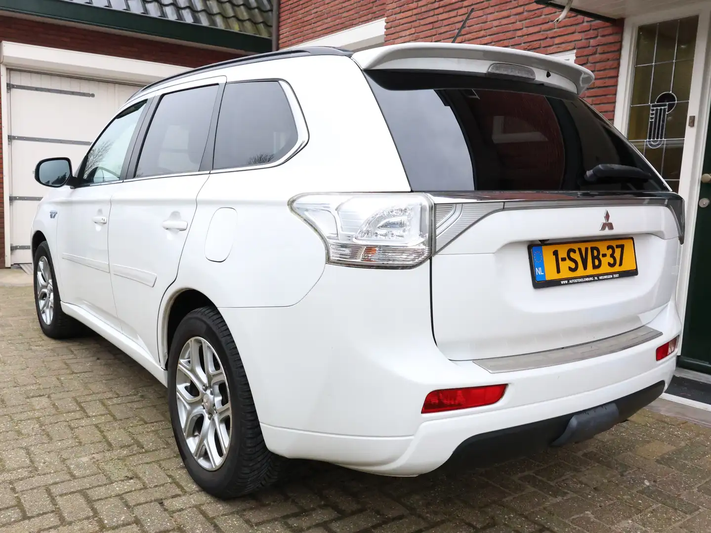 Mitsubishi Outlander Outlander 2.0 PHEV Instyle Alb - 1