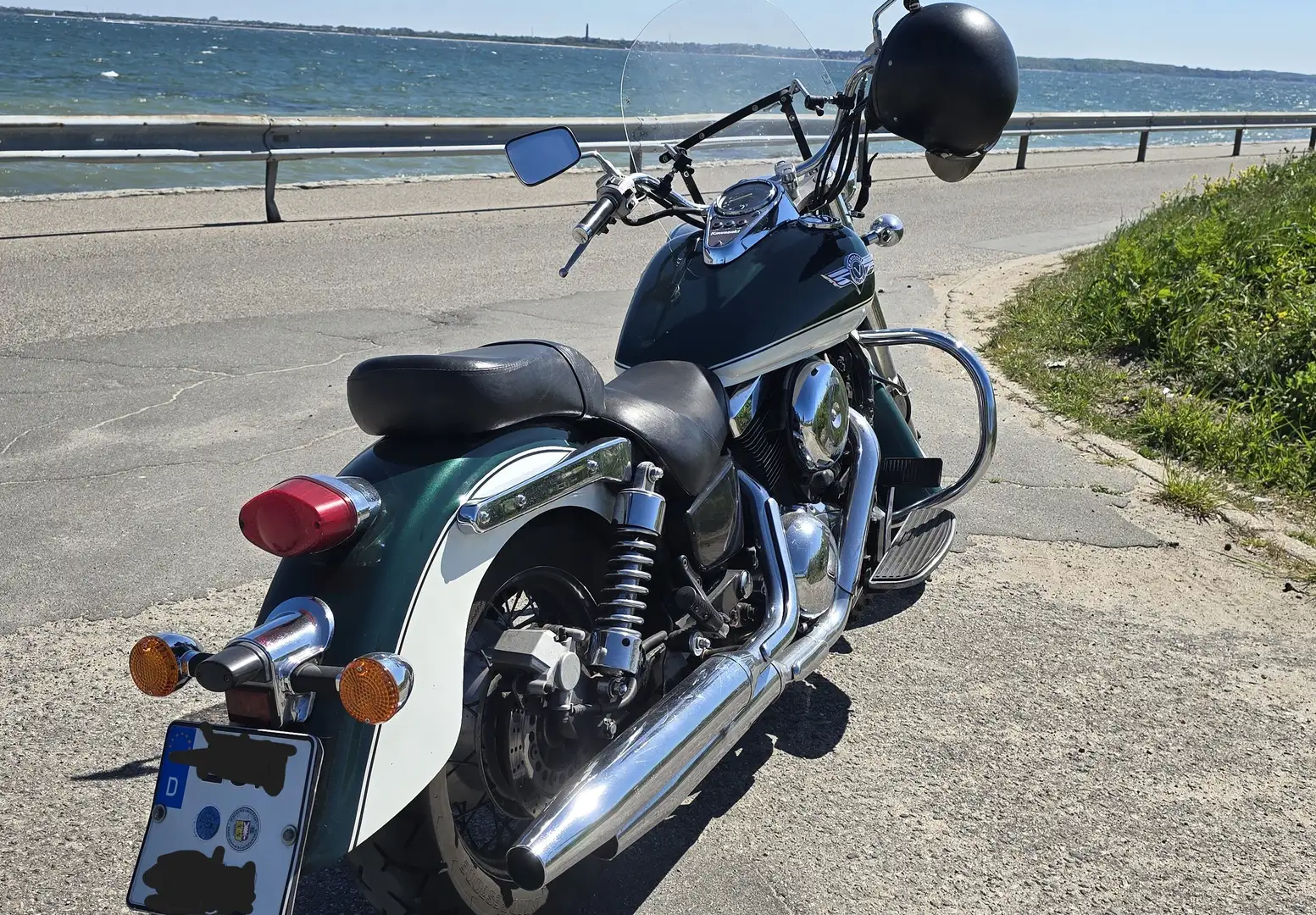 Kawasaki VN 1500 Classic Vert - 2