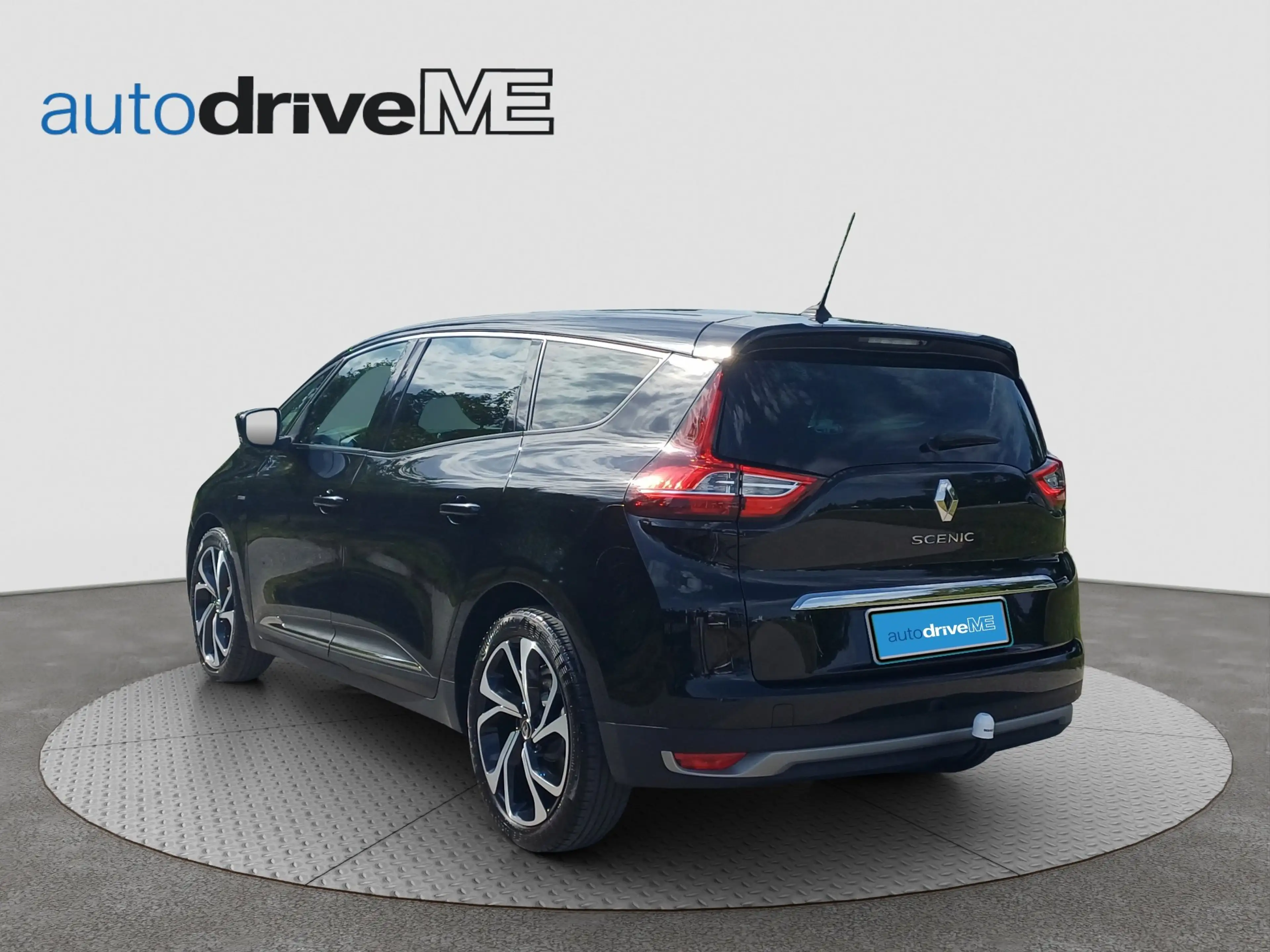 Renault Scenic IV 1.7 BLUE dCi 120 - Grand BOSE Edition — photo 3