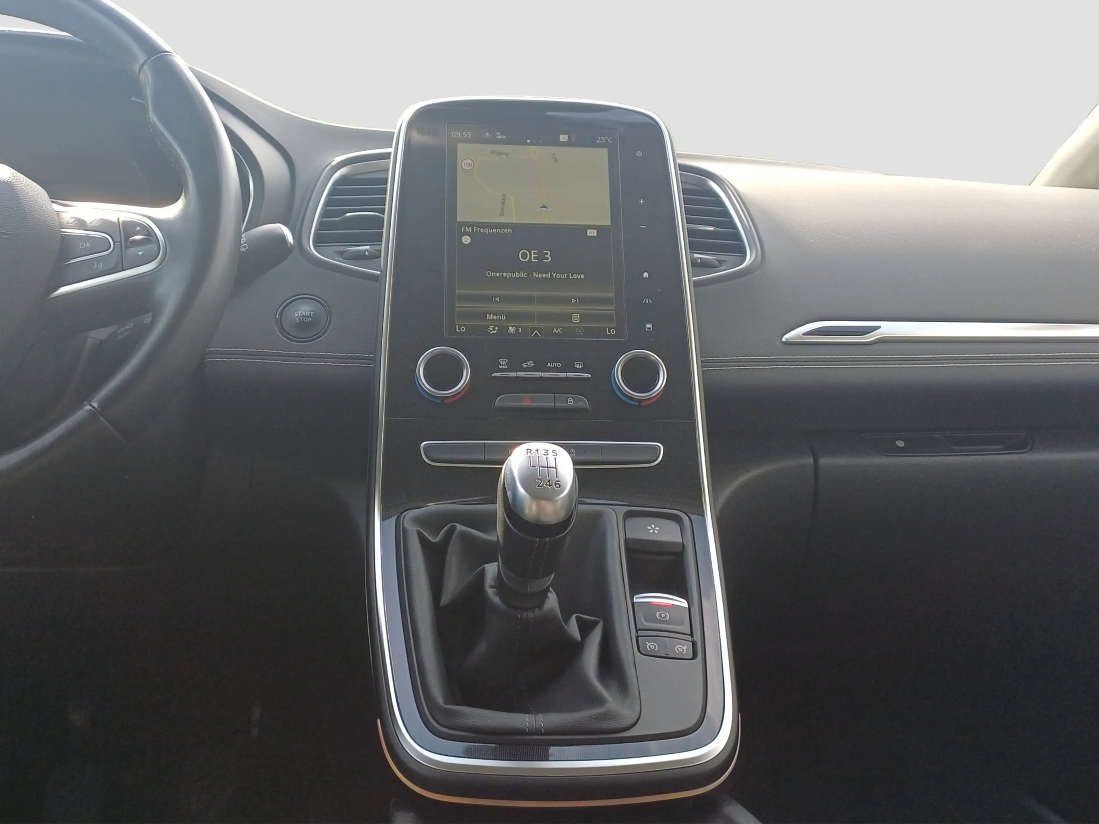 Renault Scenic IV 1.7 BLUE dCi 120 - Grand BOSE Edition — photo 11
