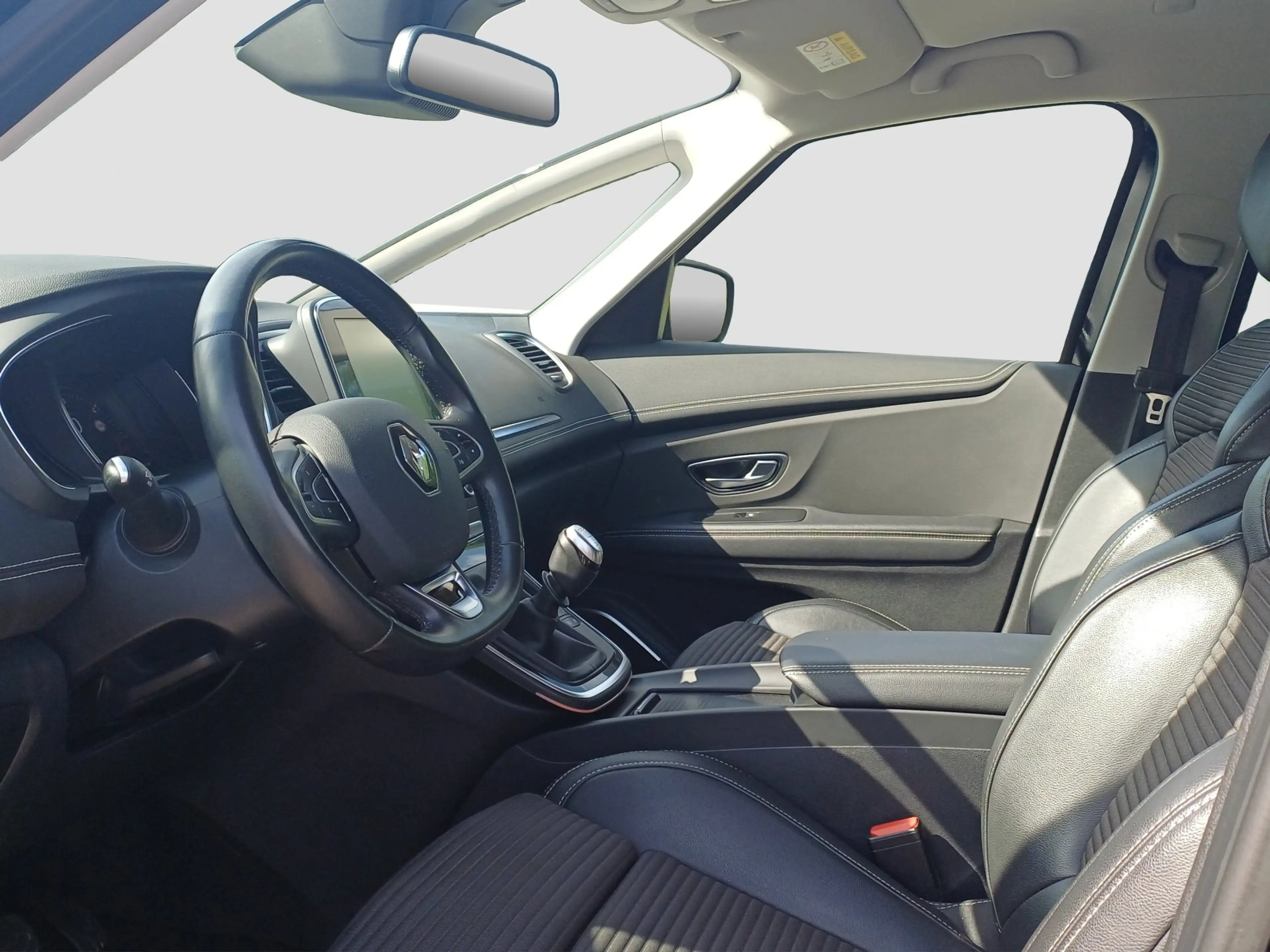 Renault Scenic IV 1.7 BLUE dCi 120 - Grand BOSE Edition — photo 7