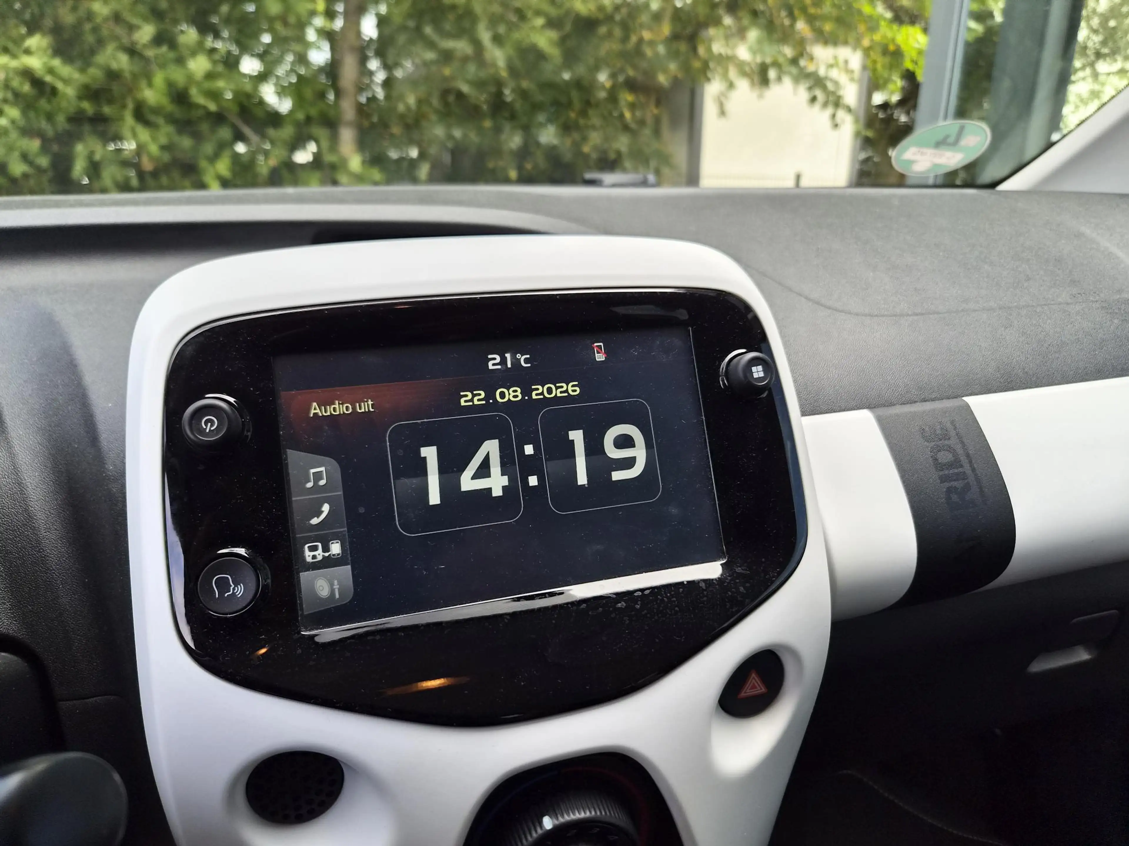 Citroen C1 1.0 VTi Urban Ride — photo 12