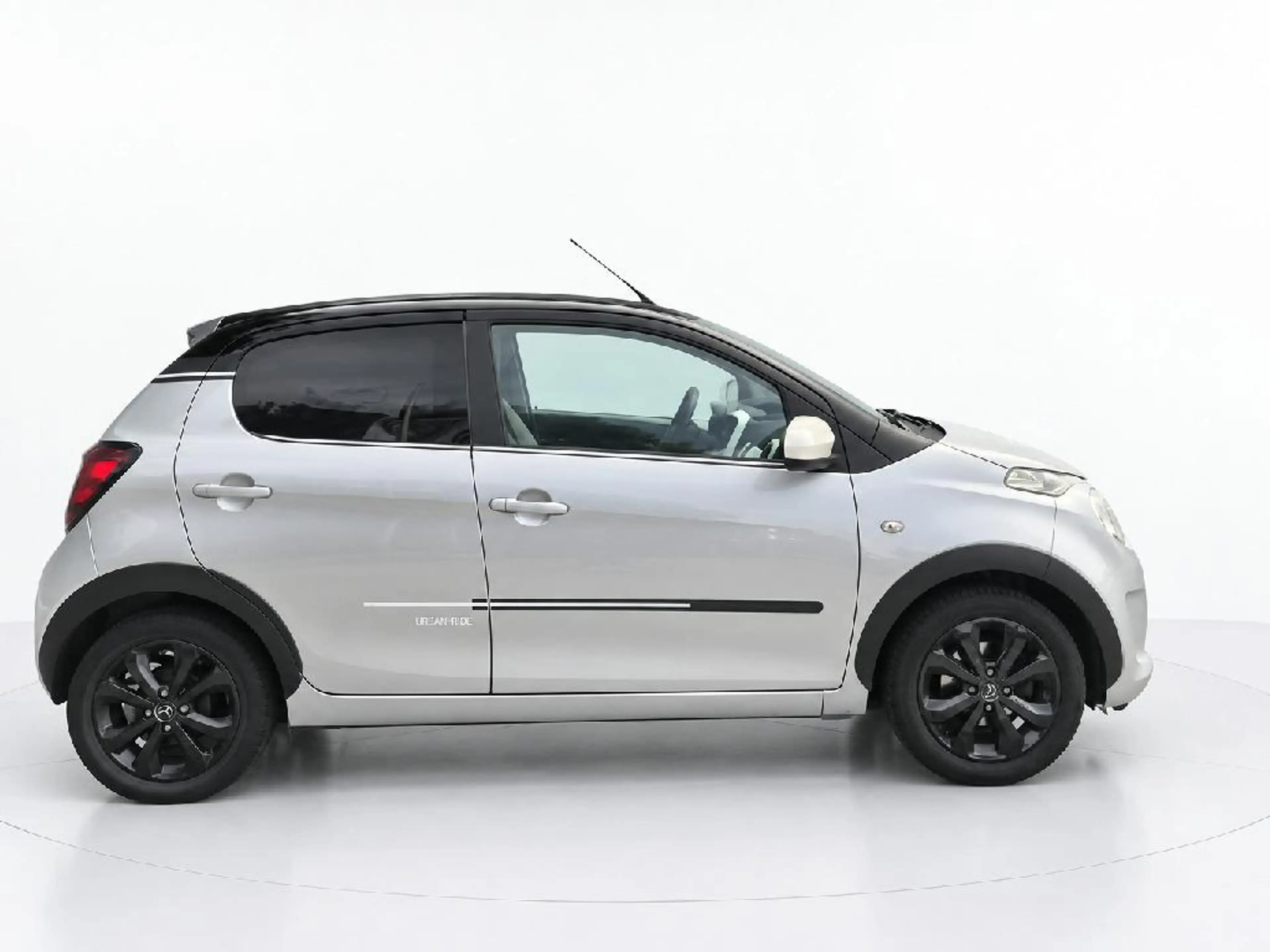 Citroen C1 1.0 VTi Urban Ride — photo 3