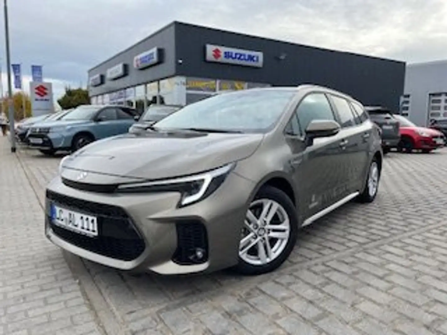 Suzuki Swace Swace 1.8 Hybrid CVT Comfort+ Bronze - 2