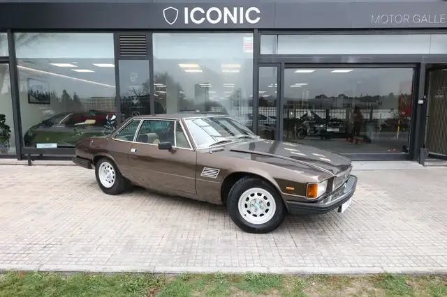 De Tomaso Longchamp