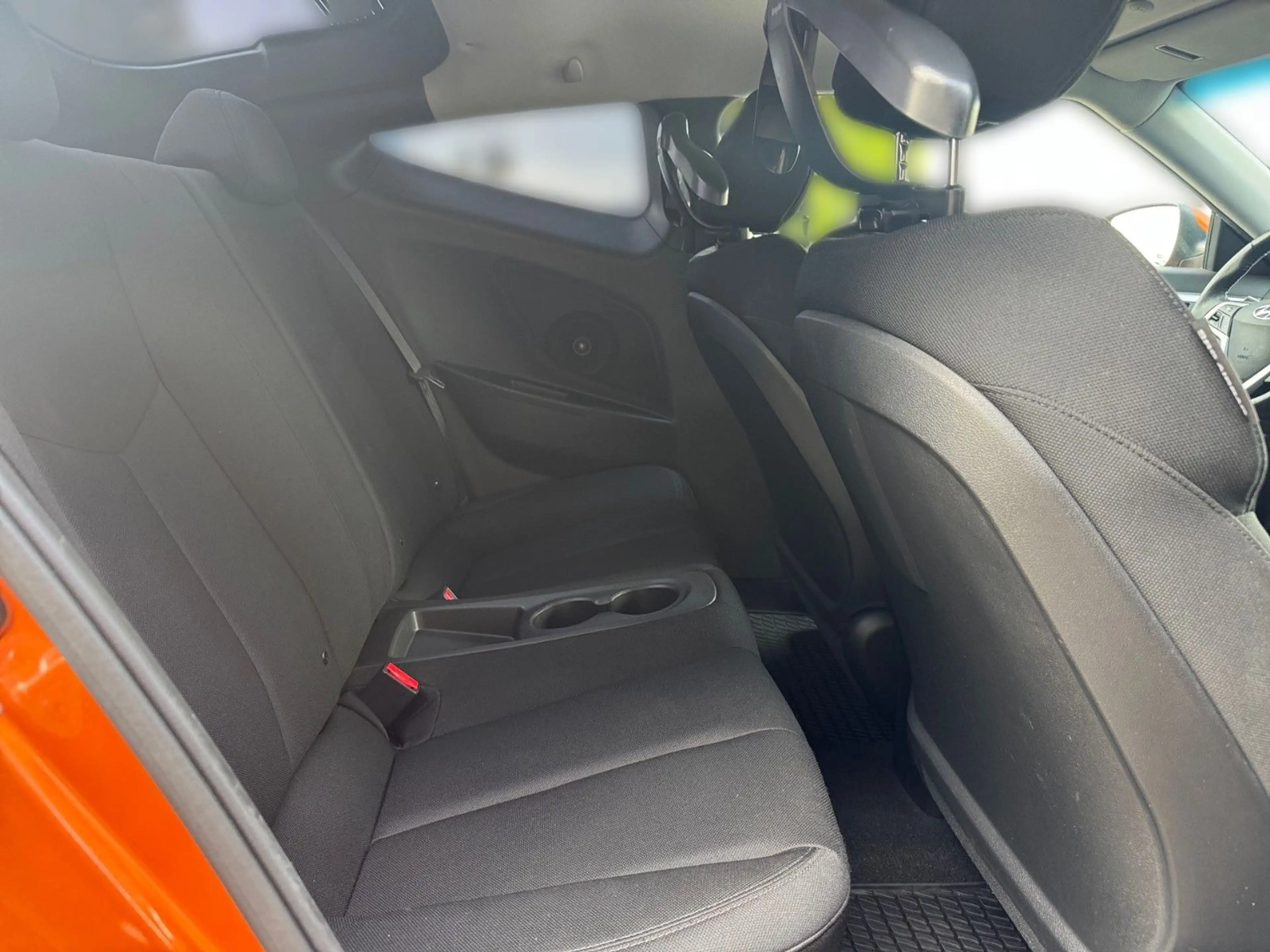 Hyundai VELOSTER Style 1.6B 140PD M/T — photo 13