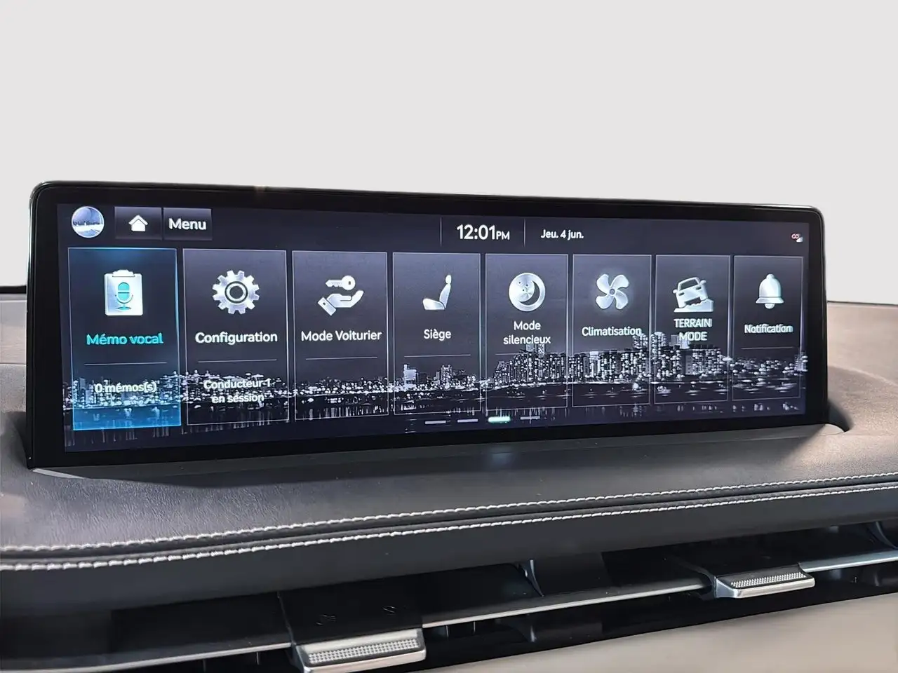 Genesis GV70 снимка Genesis GV70