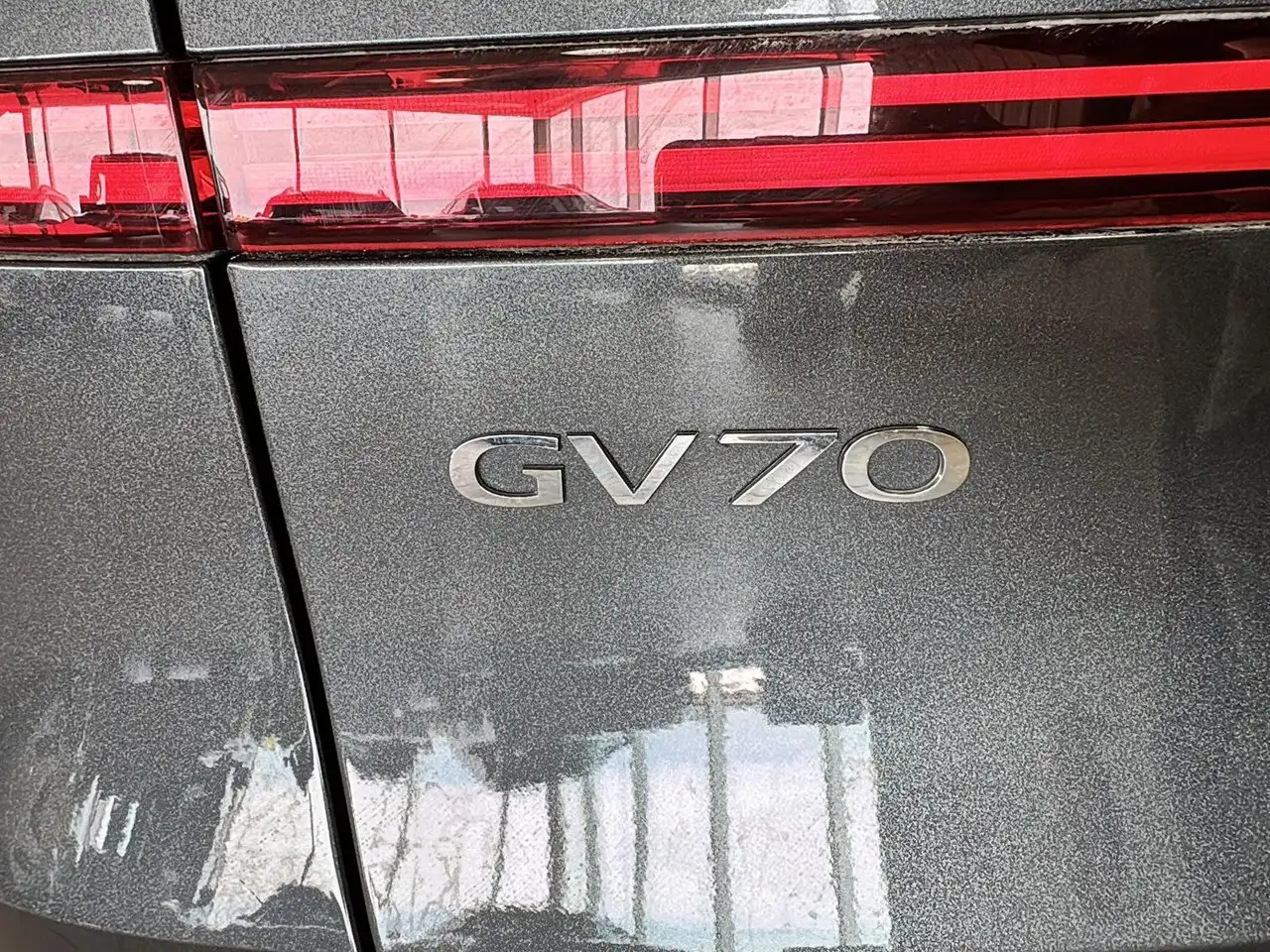 Genesis GV70 снимка Genesis GV70