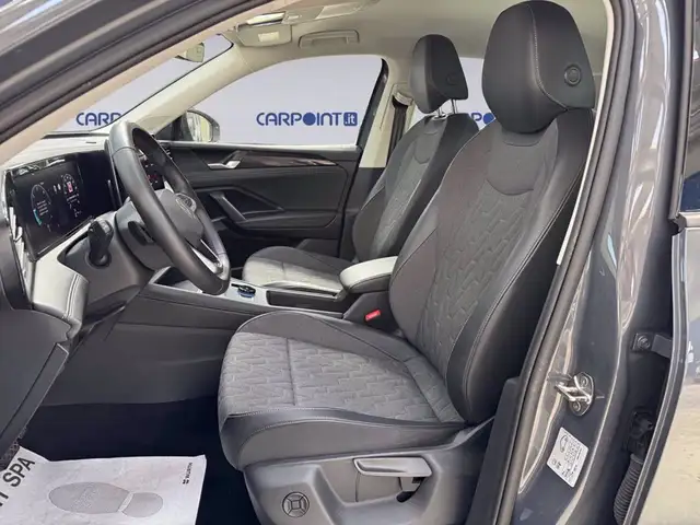 Volkswagen Tiguan view 10