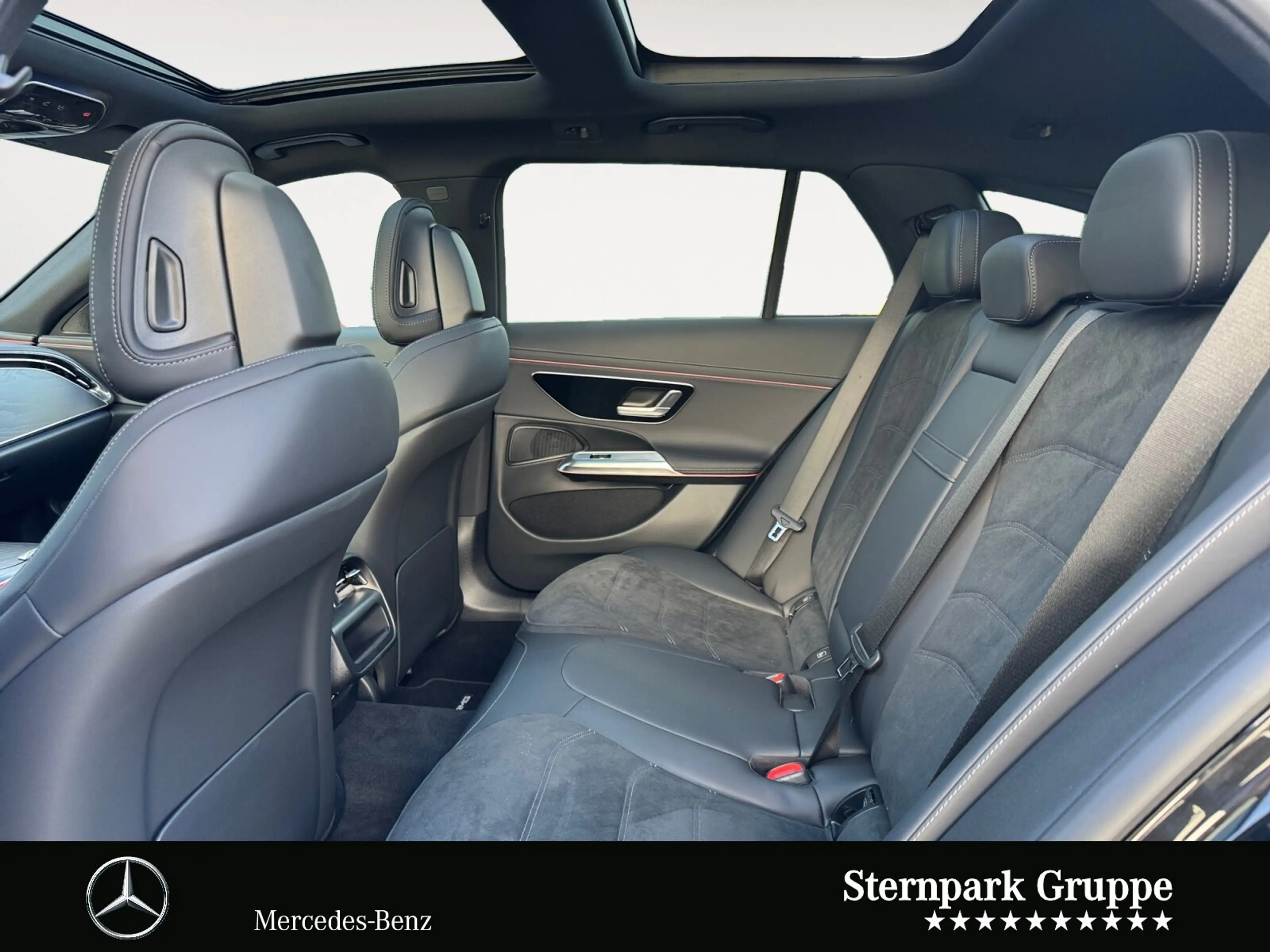 Mercedes-Benz E 300 E 300 e T 'AMG — photo 13