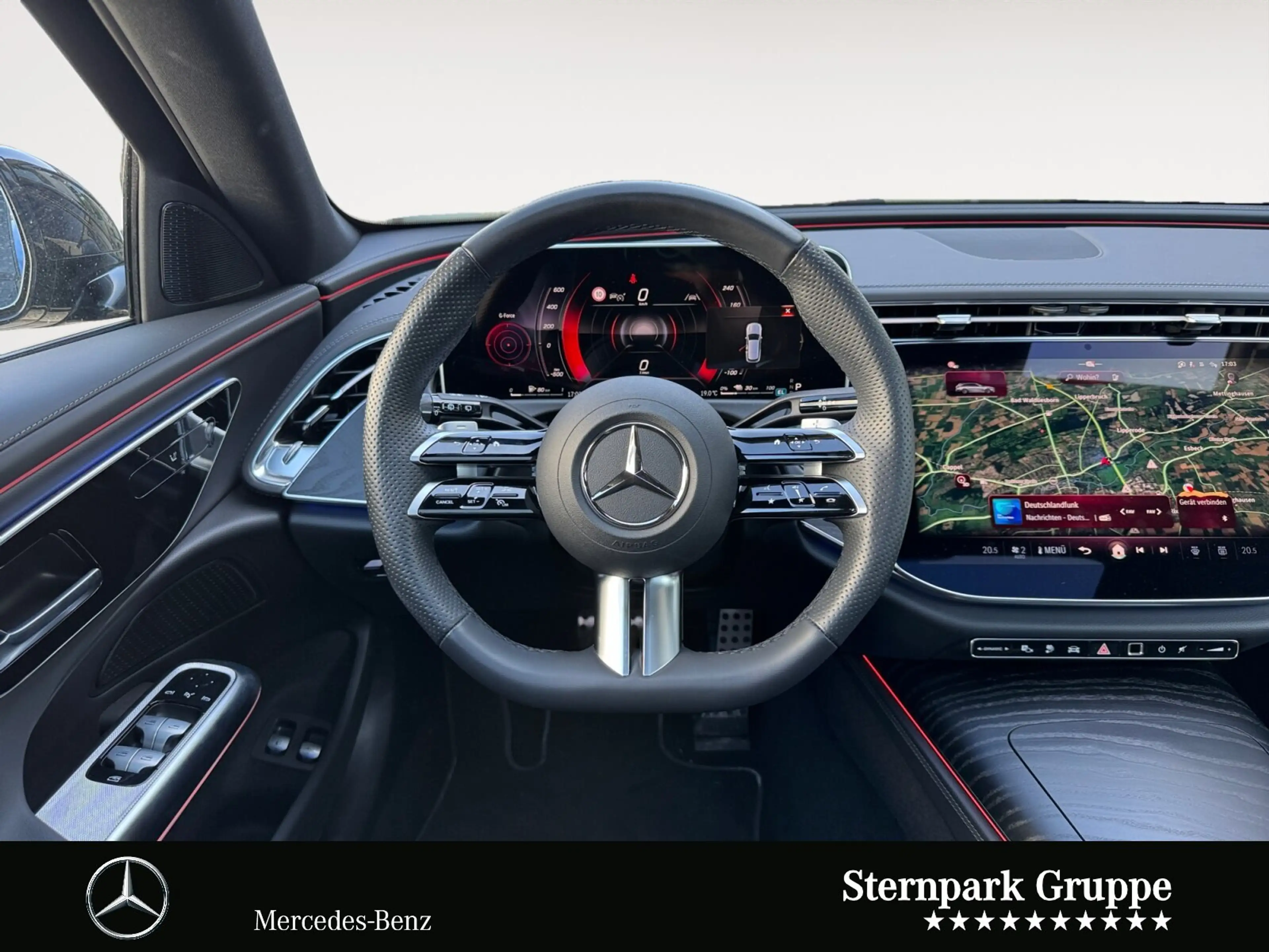 Mercedes-Benz E 300 E 300 e T 'AMG — photo 12