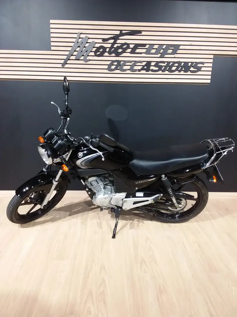 Yamaha YBR 125 Negro - 2