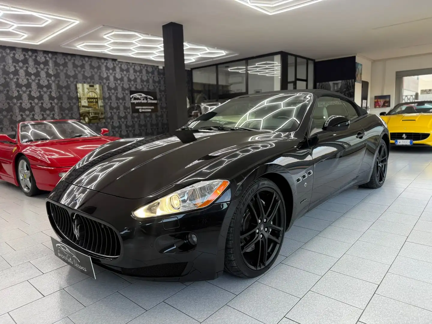 Maserati GranCabrio Grancabrio 4.7 auto Schwarz - 1