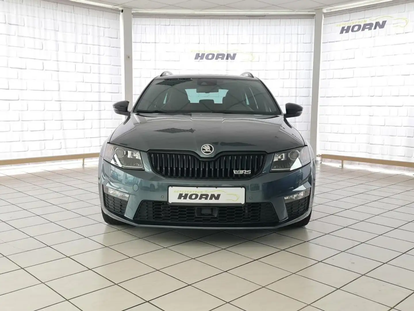 Skoda Octavia RS, Bi-Xenon, Navi, AHK, Panoramadach, LMF Gris - 2