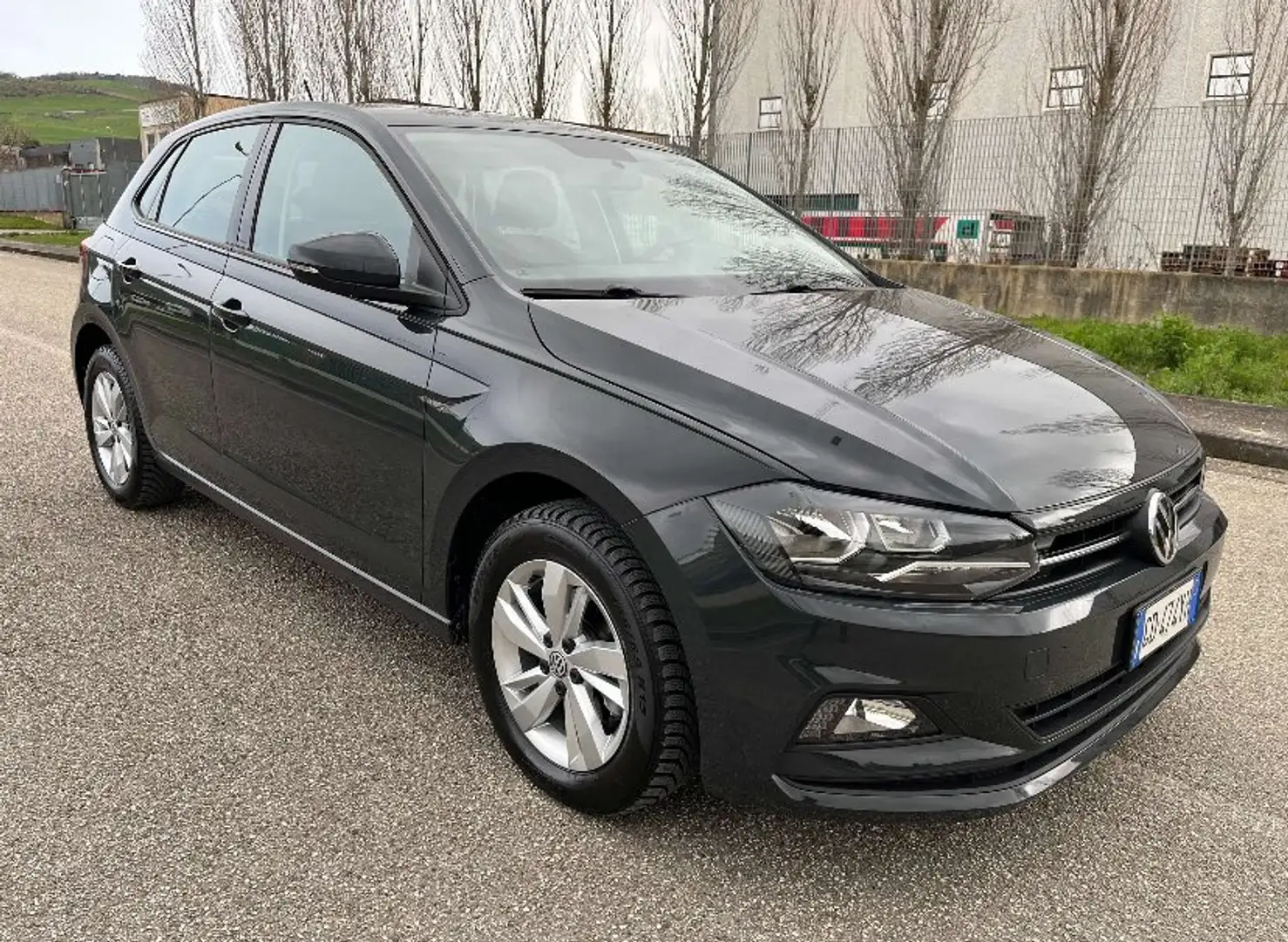 Volkswagen Polo Polo VI 2017 5p 1.6 tdi Highline 95cv Gris - 2