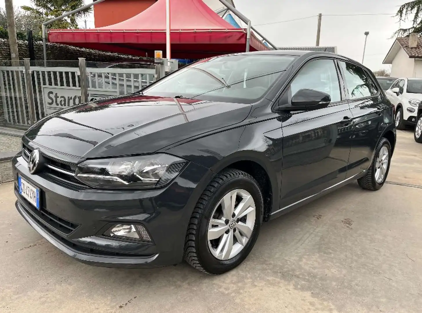 Volkswagen Polo Polo VI 2017 5p 1.6 tdi Highline 95cv Gris - 1