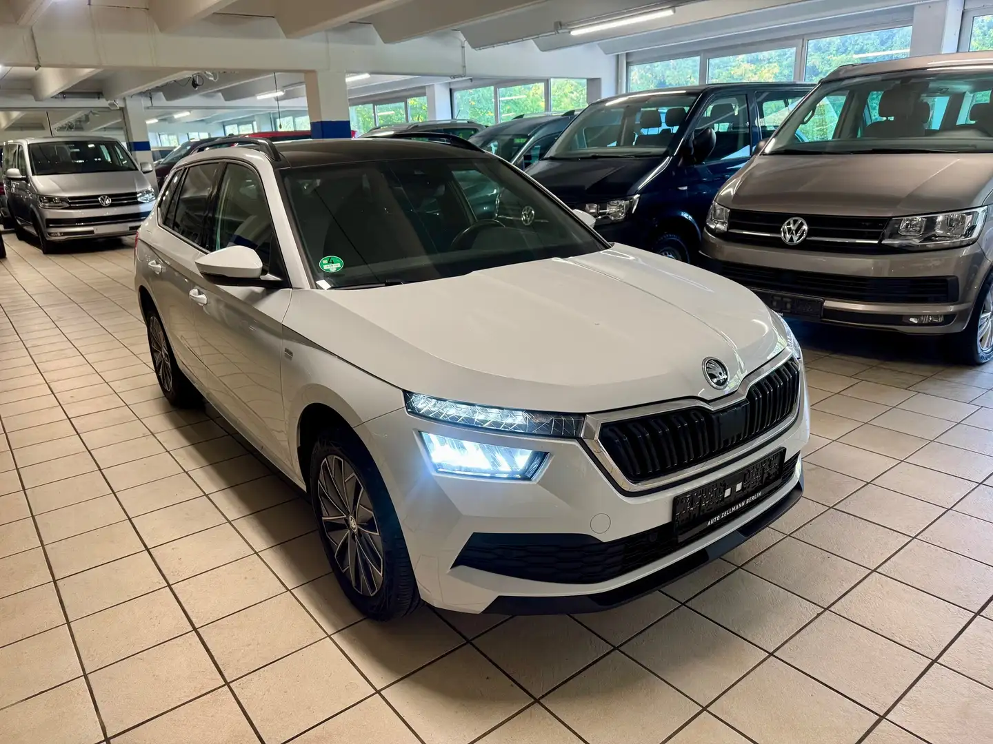 Skoda Kamiq 1.5 TSI Tour DSG, LED, Panoramadach Blanc - 1