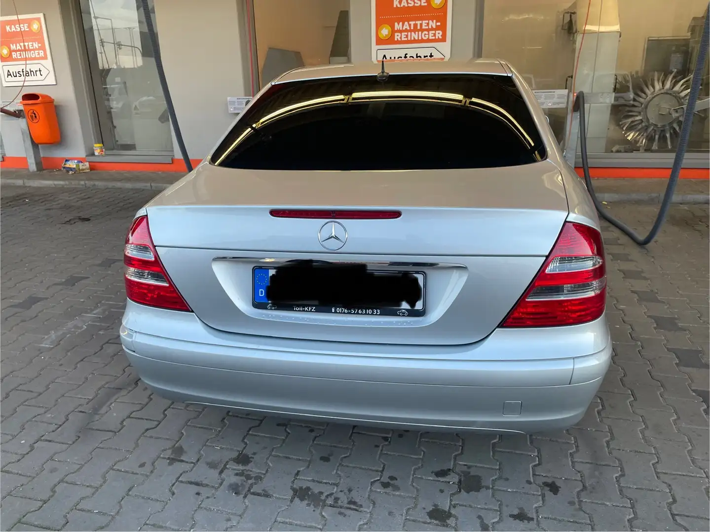 Mercedes-Benz E 220 E 220 CDI (211.006) Grau - 1