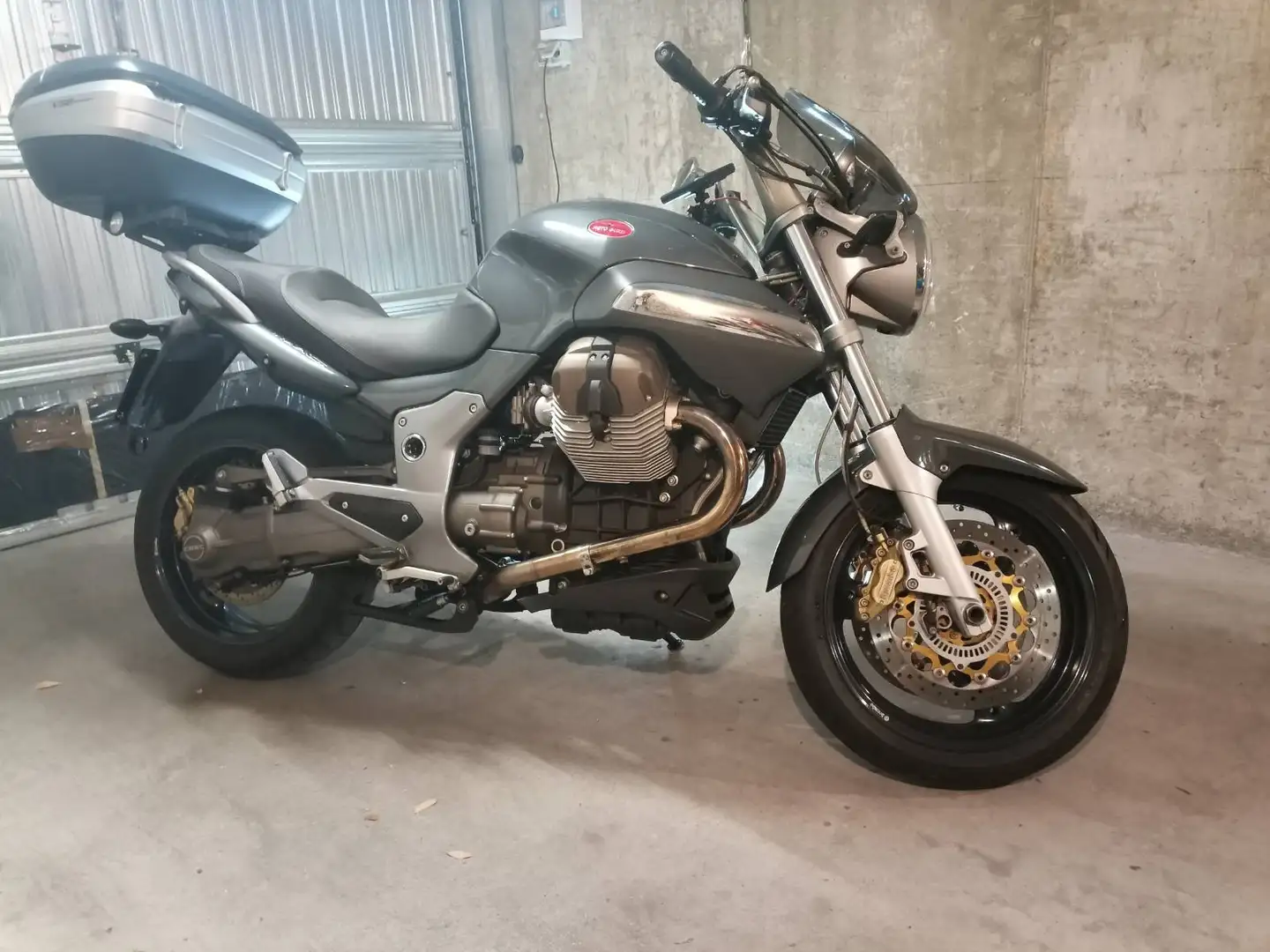 Moto Guzzi Breva 1100 ABS Szary - 1
