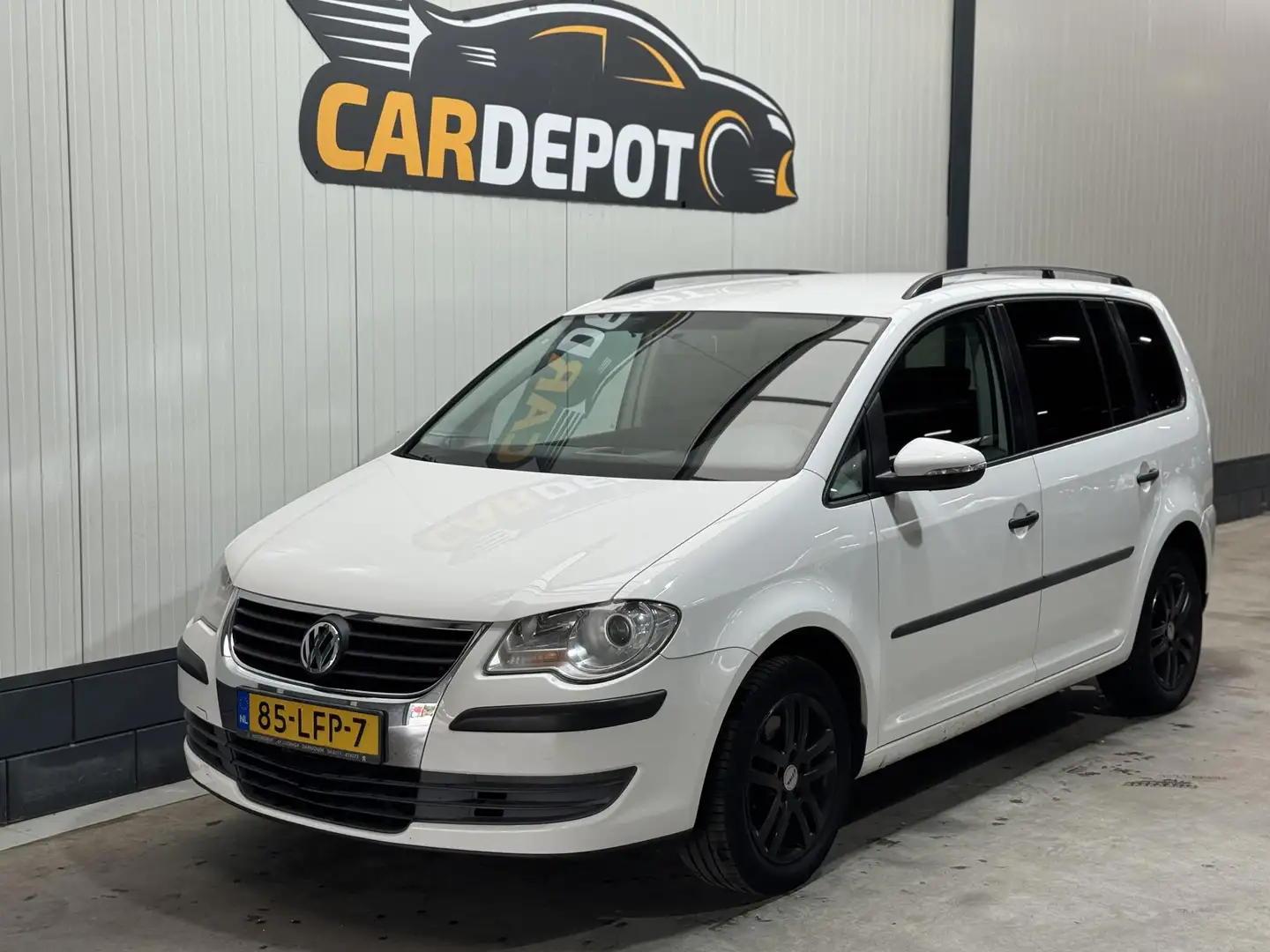 Volkswagen Touran 1.4 TSI Trendline EcoFuel Білий - 1