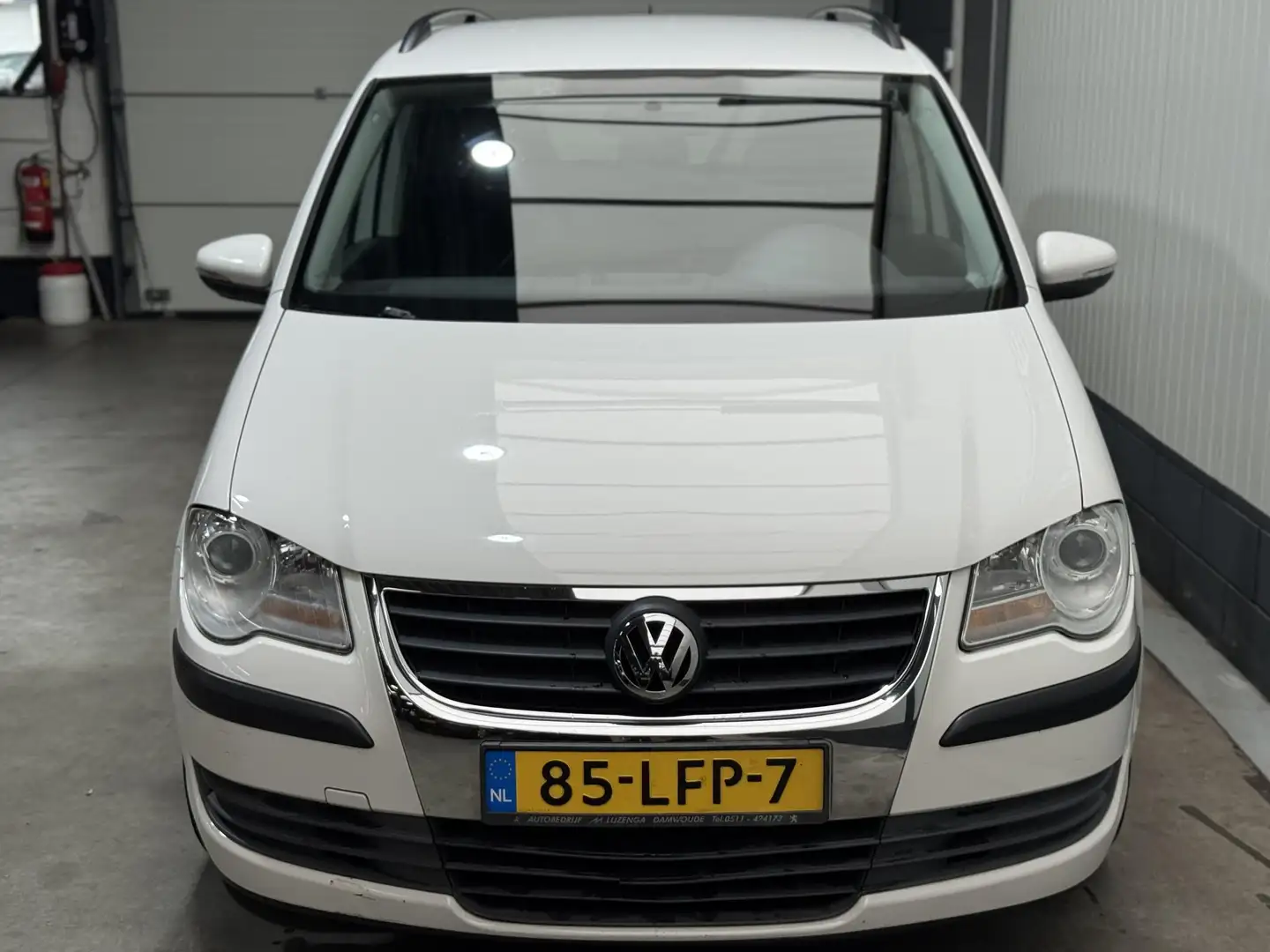 Volkswagen Touran 1.4 TSI Trendline EcoFuel Білий - 2