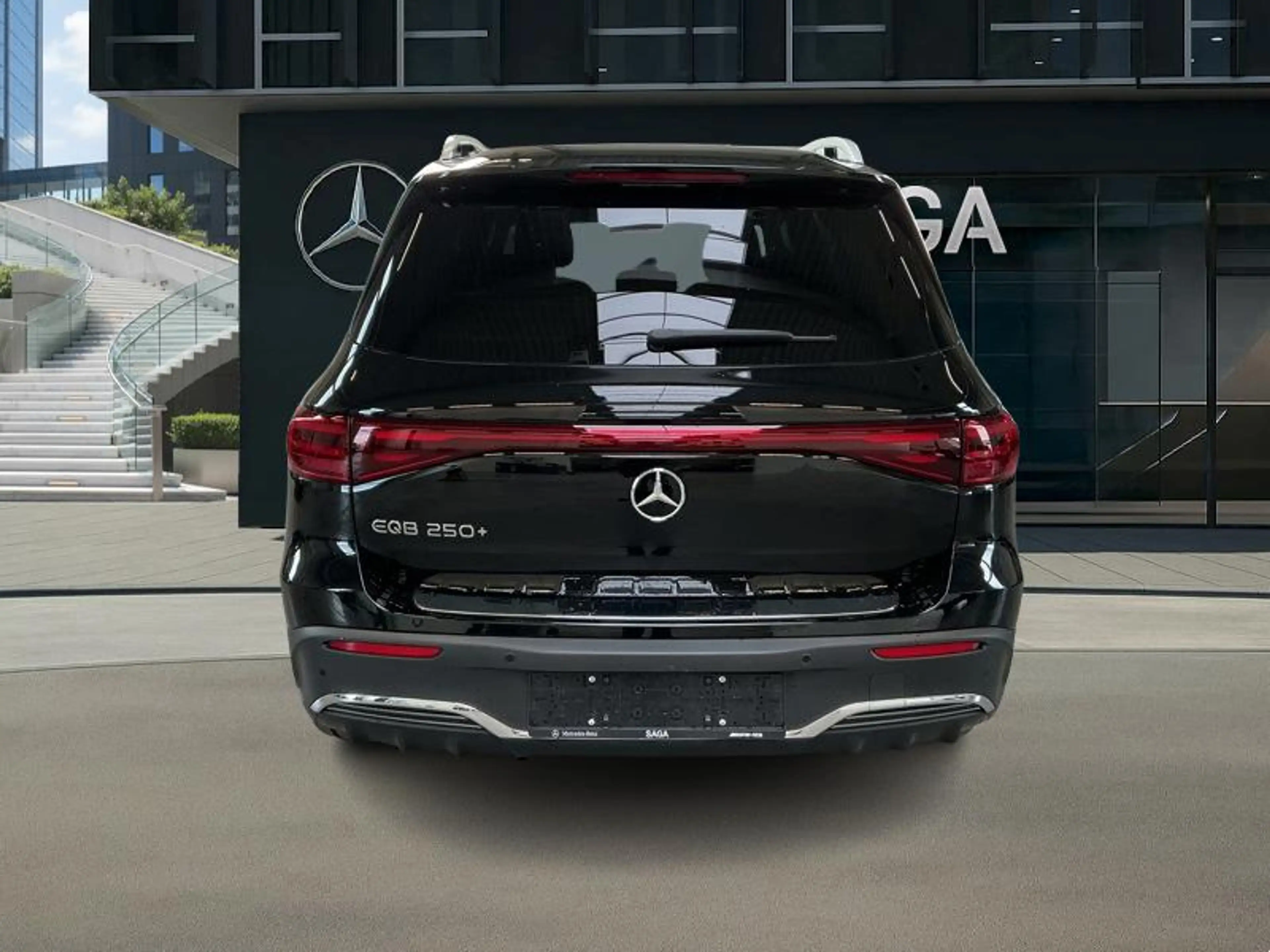 Mercedes-Benz EQB 250 + AMG Line — photo 7