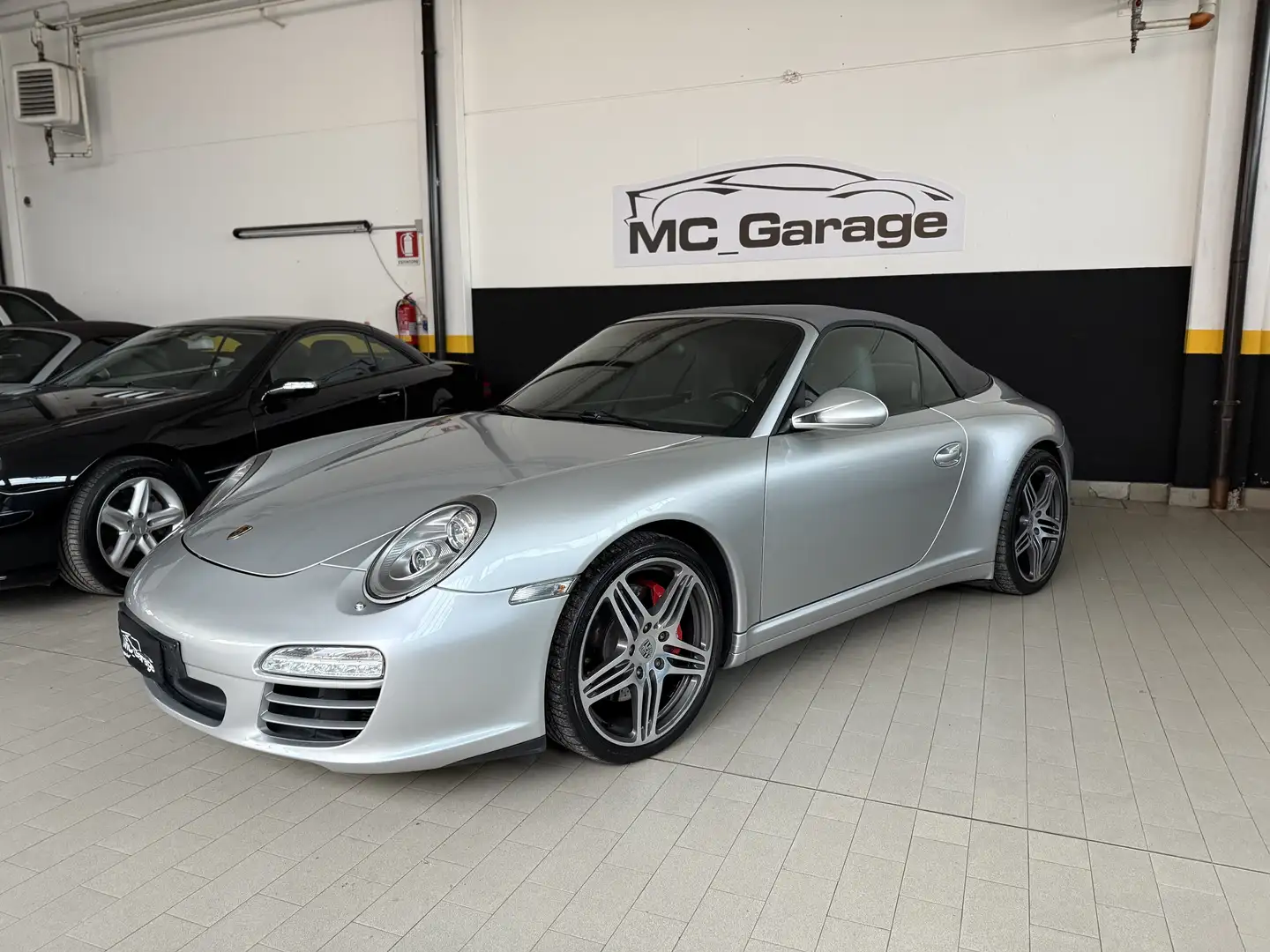 Porsche 997 carrera 4S cabrio 3.8 pdk - 1