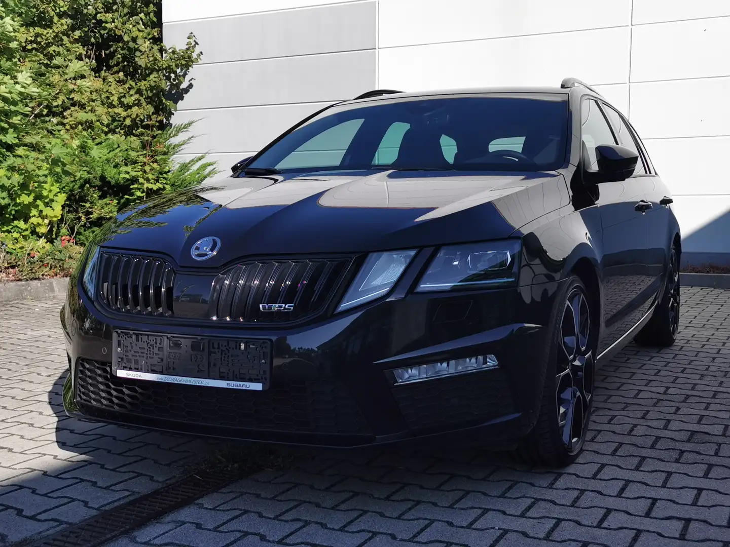 Skoda Octavia RS 245 Challenge Pro Schwarz - 1