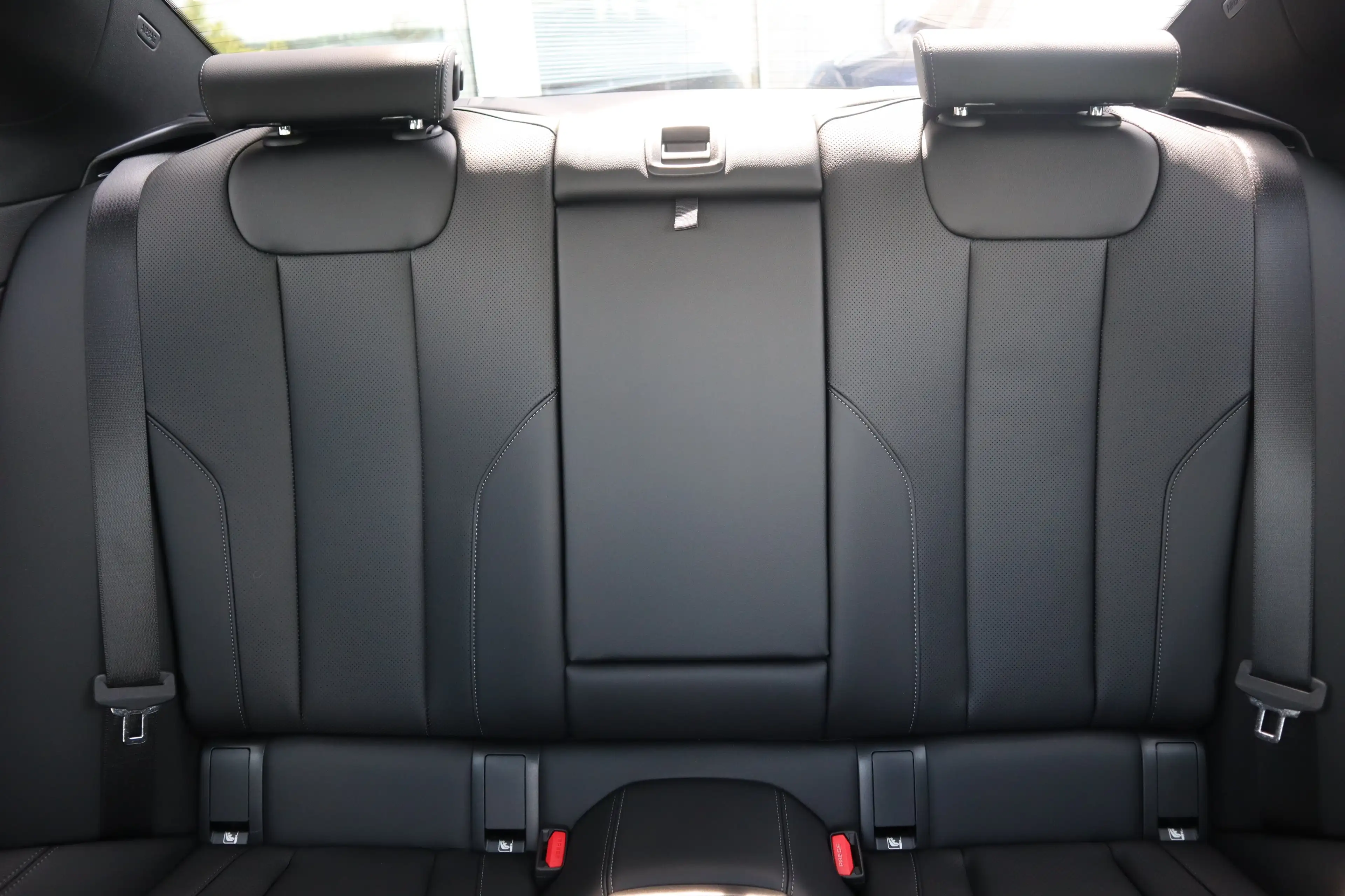 BMW 220 i Coupé M Sport/Shz/Hifi/Ambiente/DAB — photo 12