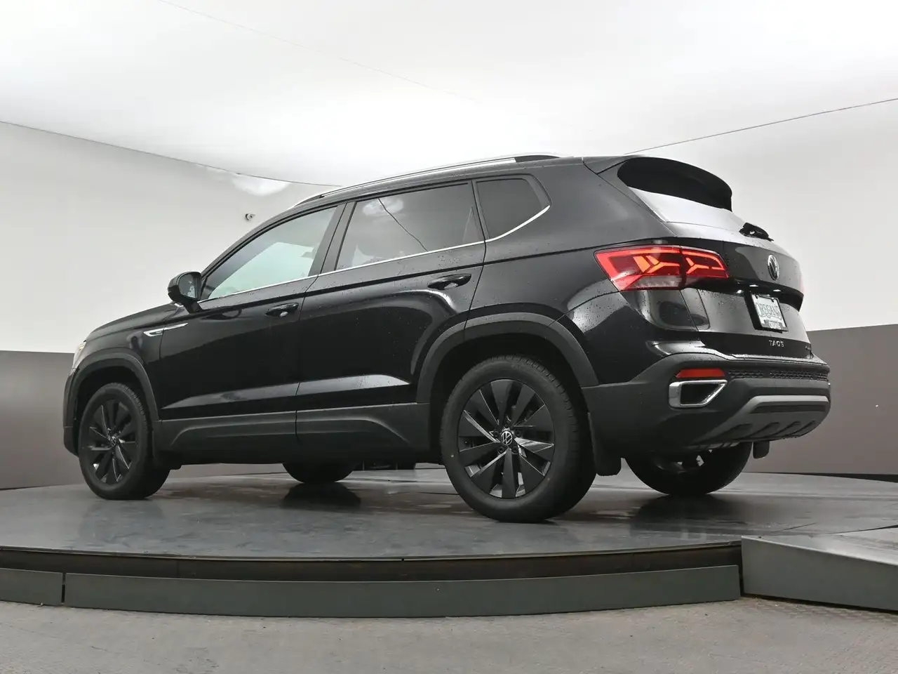 Volkswagen Taos снимка Volkswagen Taos